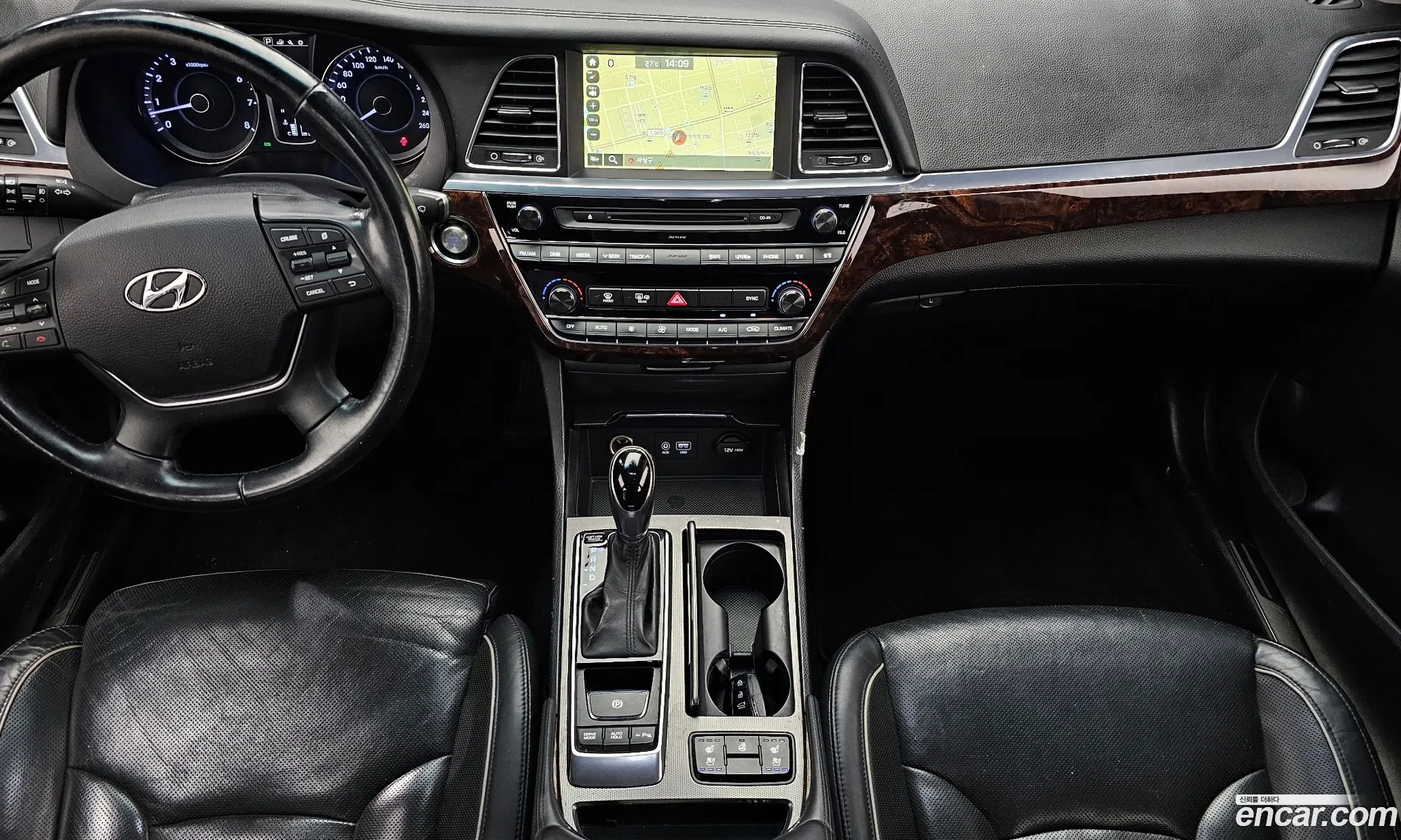 Hyundai Aslan 2015 — 2