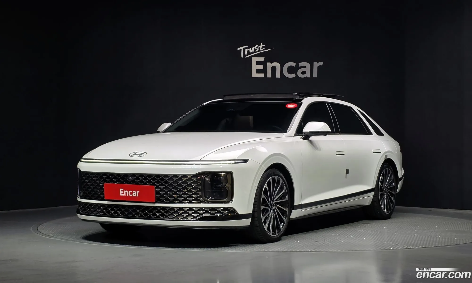 Hyundai Grandeur Hybrid 2023 — 3