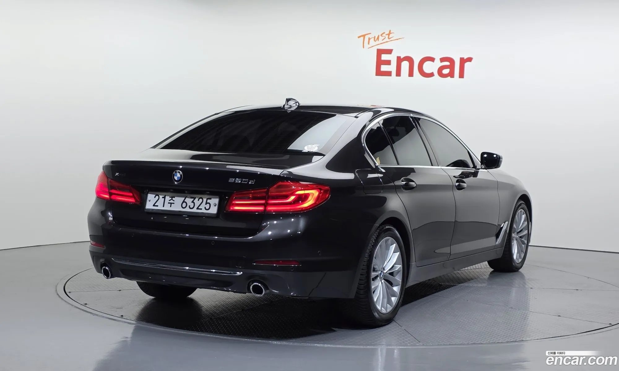 BMW 5 Series 2019 — 10