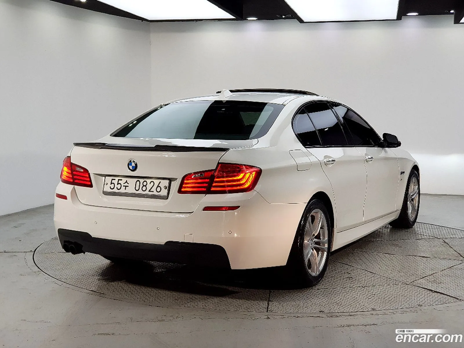 BMW 5 Series 2016 — 5