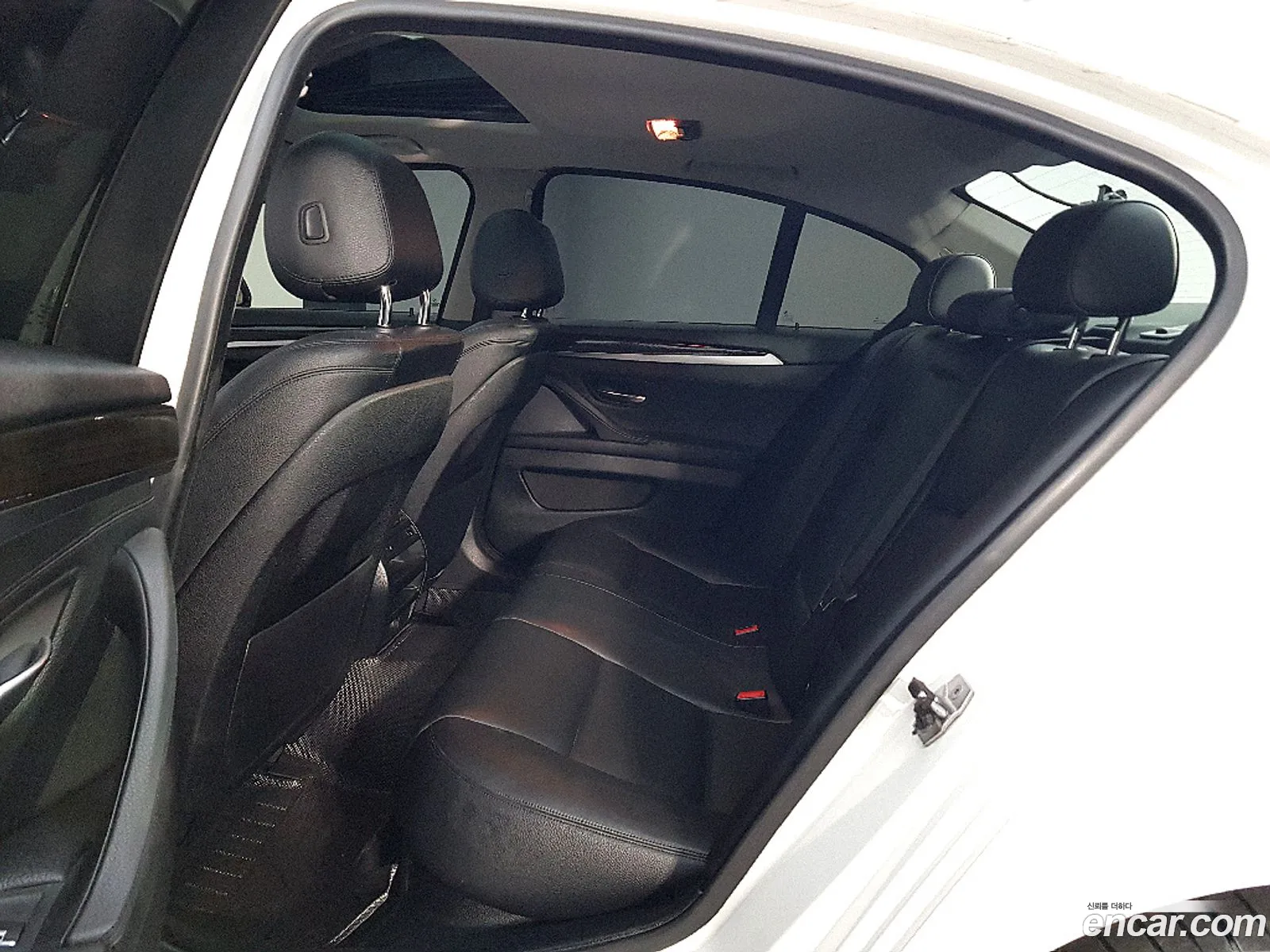 BMW 5 Series 2016 — 15