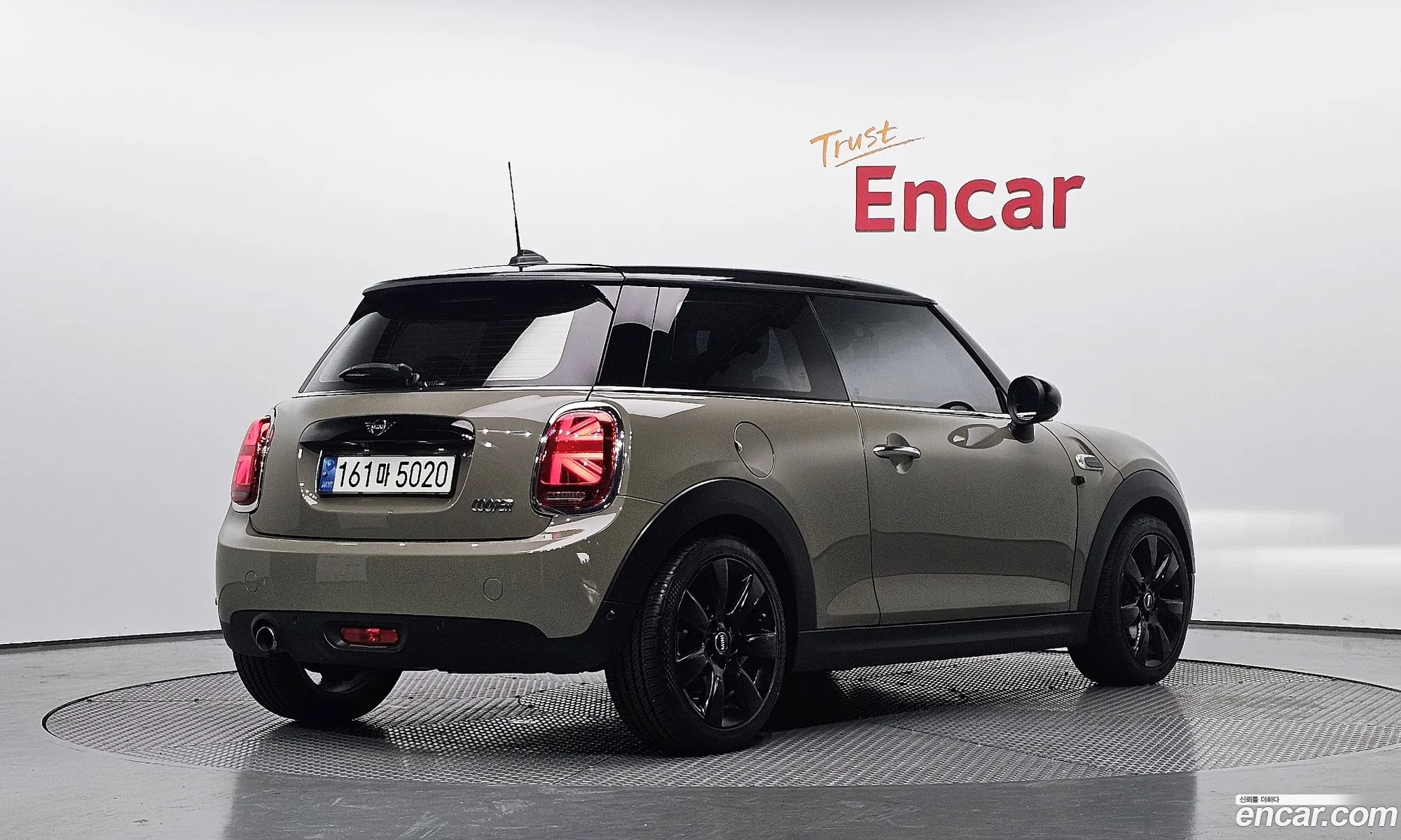 Mini Cooper 2018 WMWXP5100K2H40175 — 17