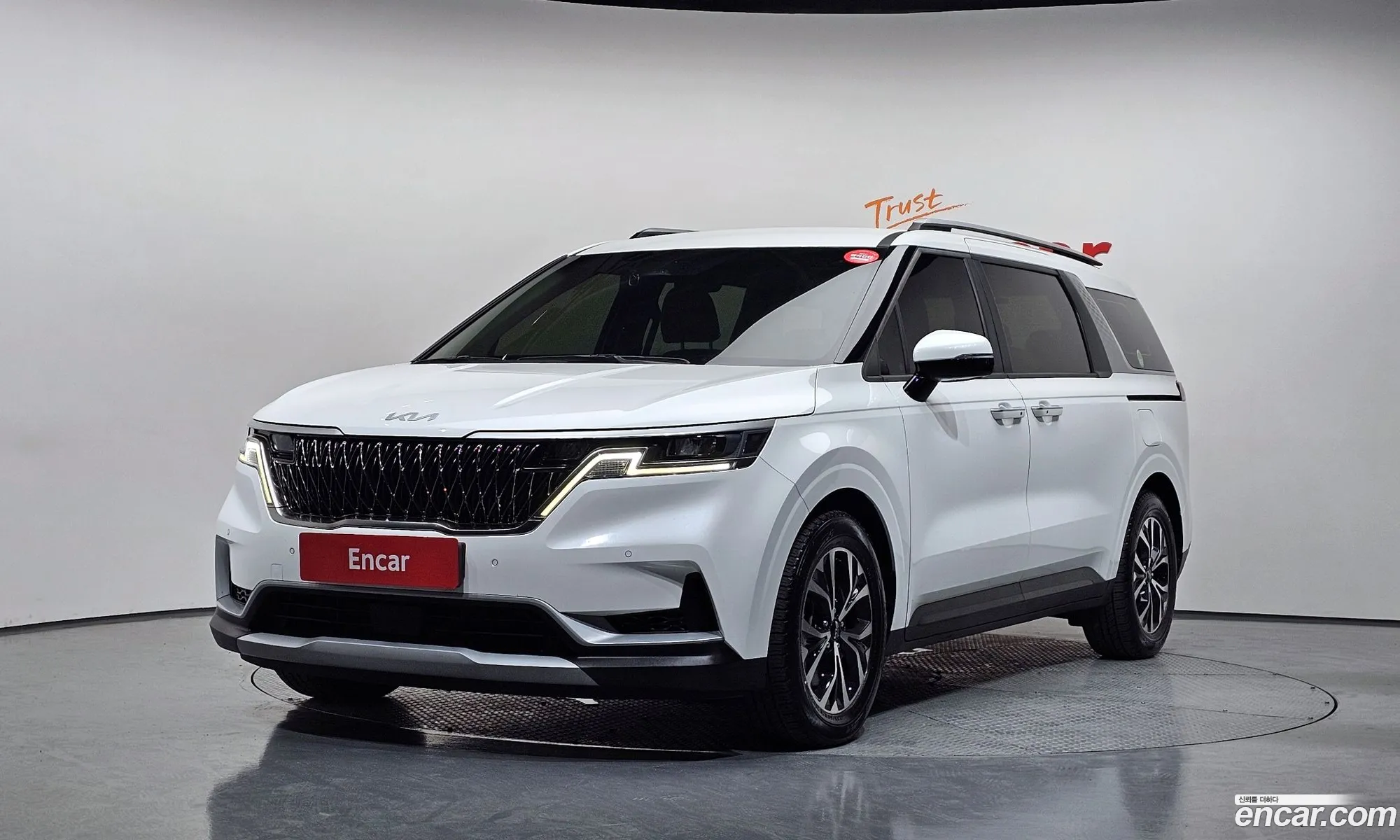 Kia Carnival 2023 — 4