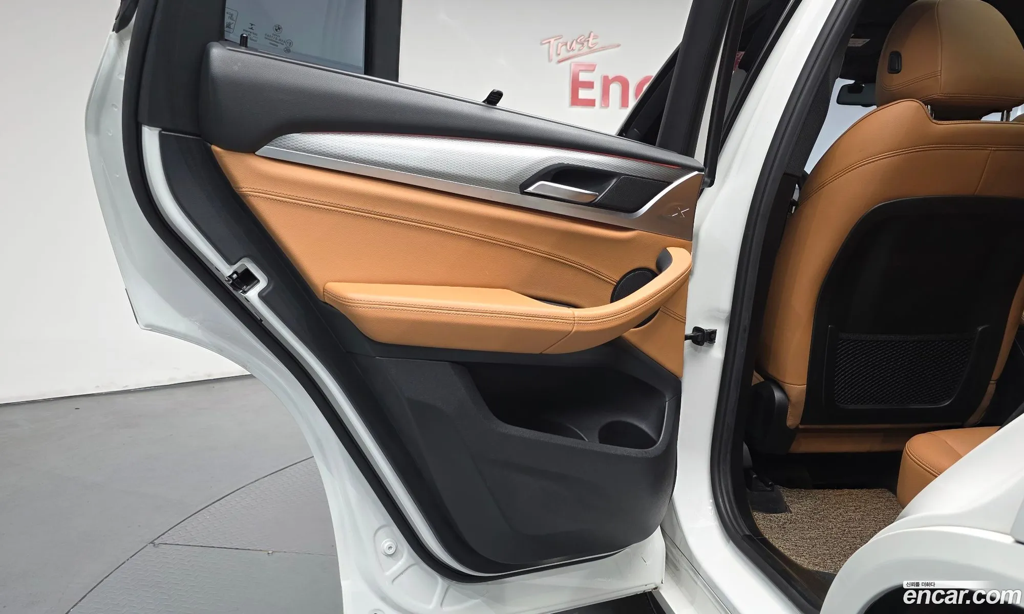 BMW X3 2018 WBATX3108JLB97640 — 18