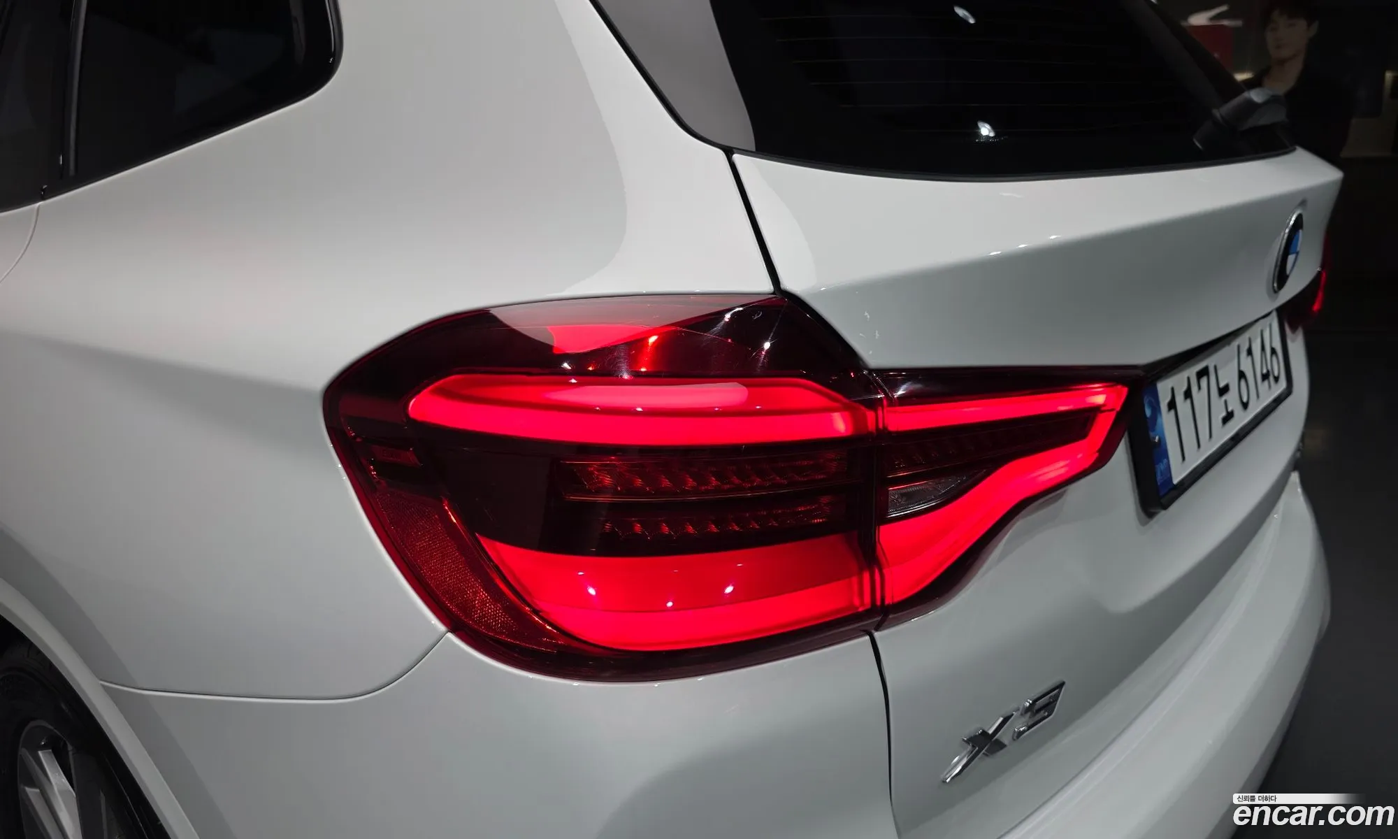 BMW X3 2018 WBATX3108JLB97640 — 24