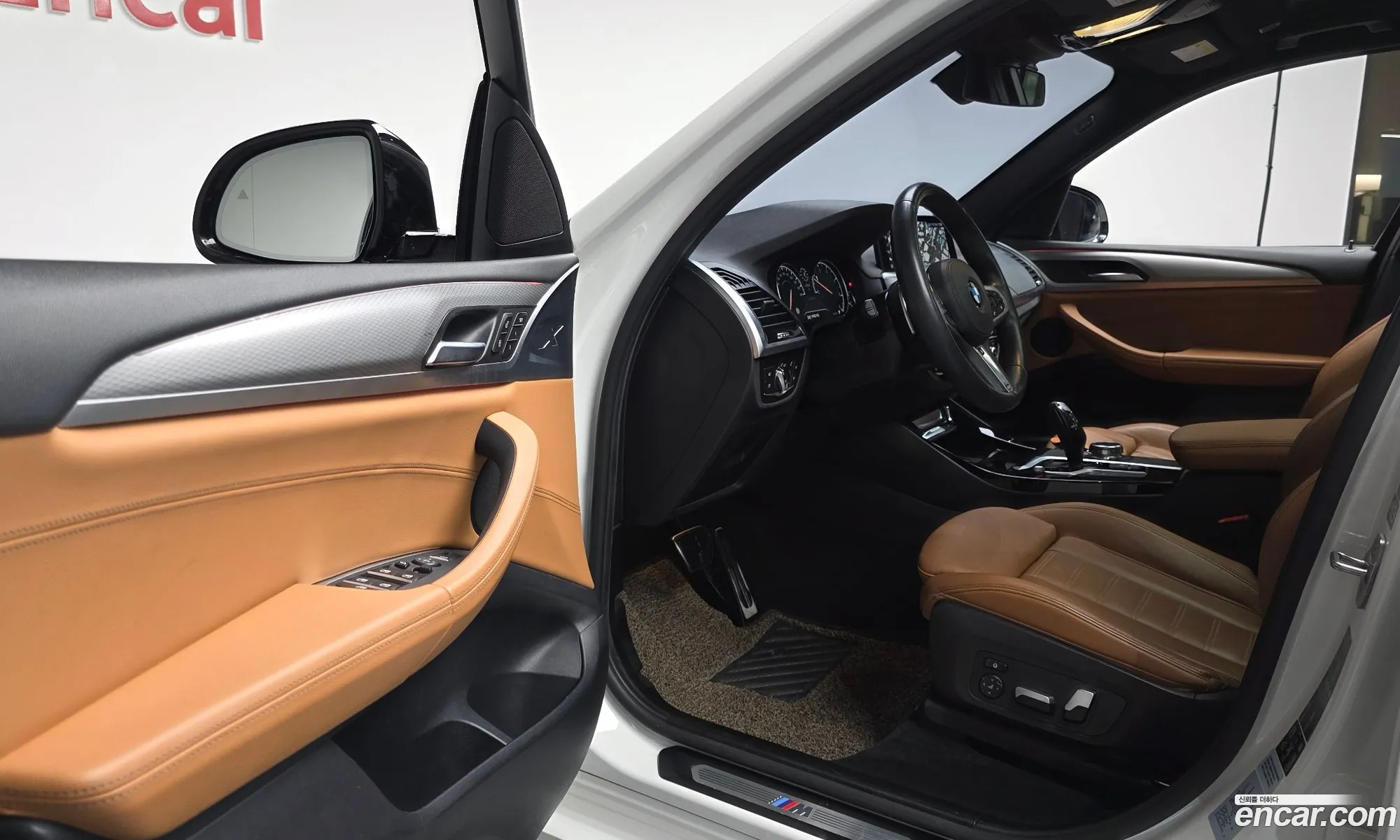 BMW X3 2018 WBATX3108JLB97640 — 9