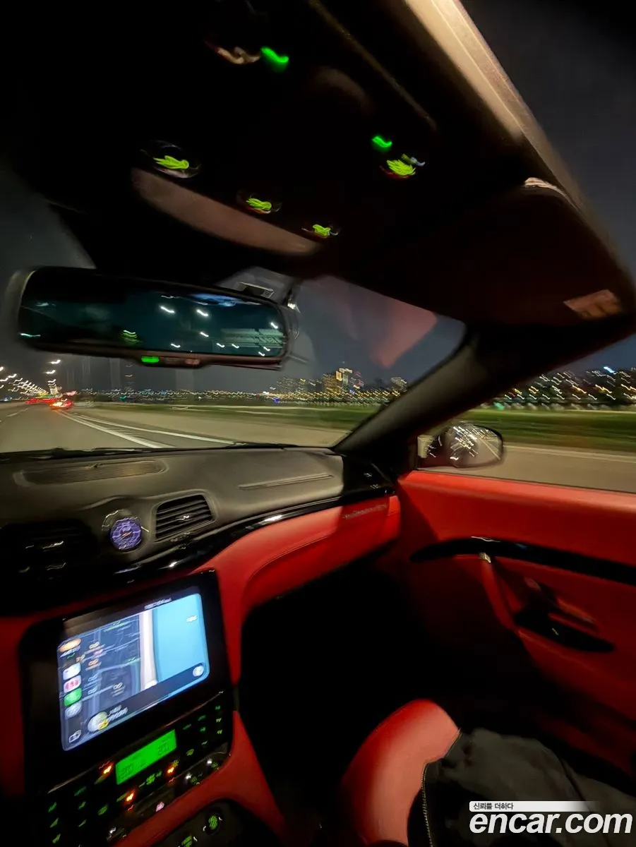 Maserati GranTurismo 2018 — 17