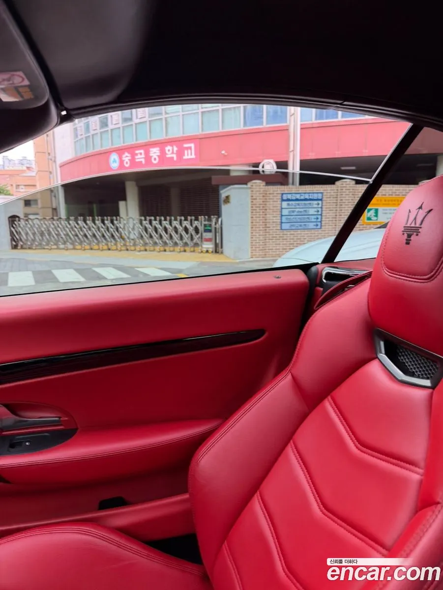 Maserati GranTurismo 2018 — 16