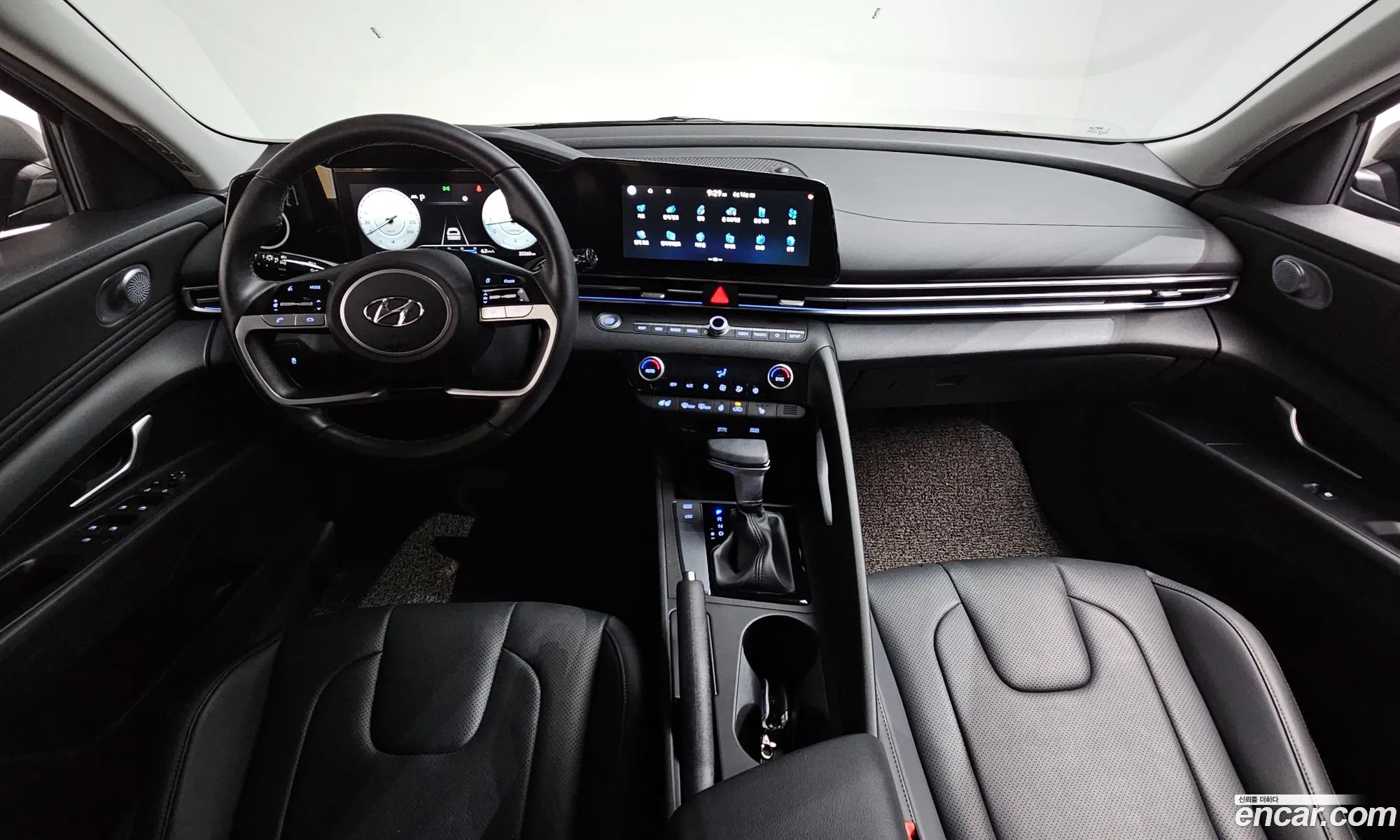 Hyundai Elantra 2020 — 4