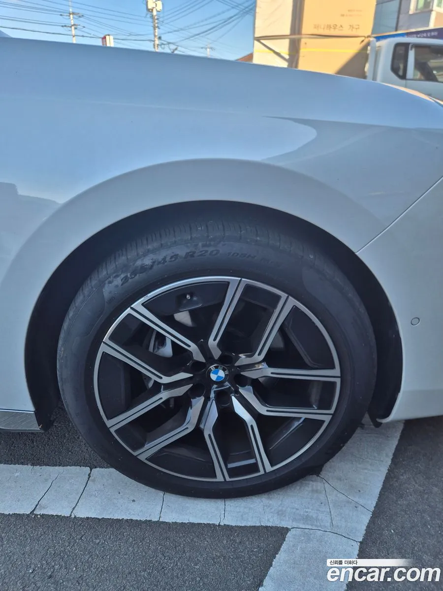 BMW 7 Series 2024 — 2