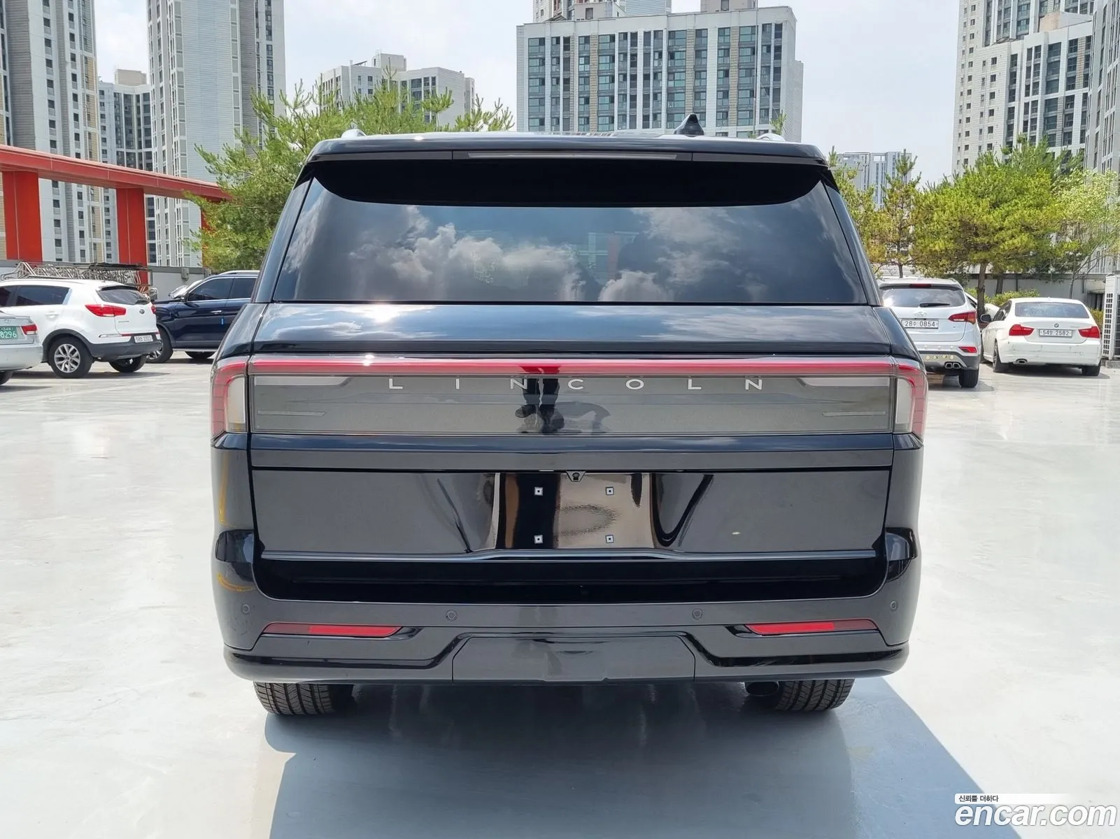 Lincoln Navigator 2025 — 7