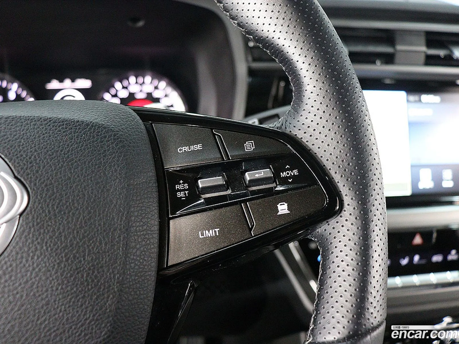 KG Mobility (SsangYong) Beautiful Korando 2024 — 3