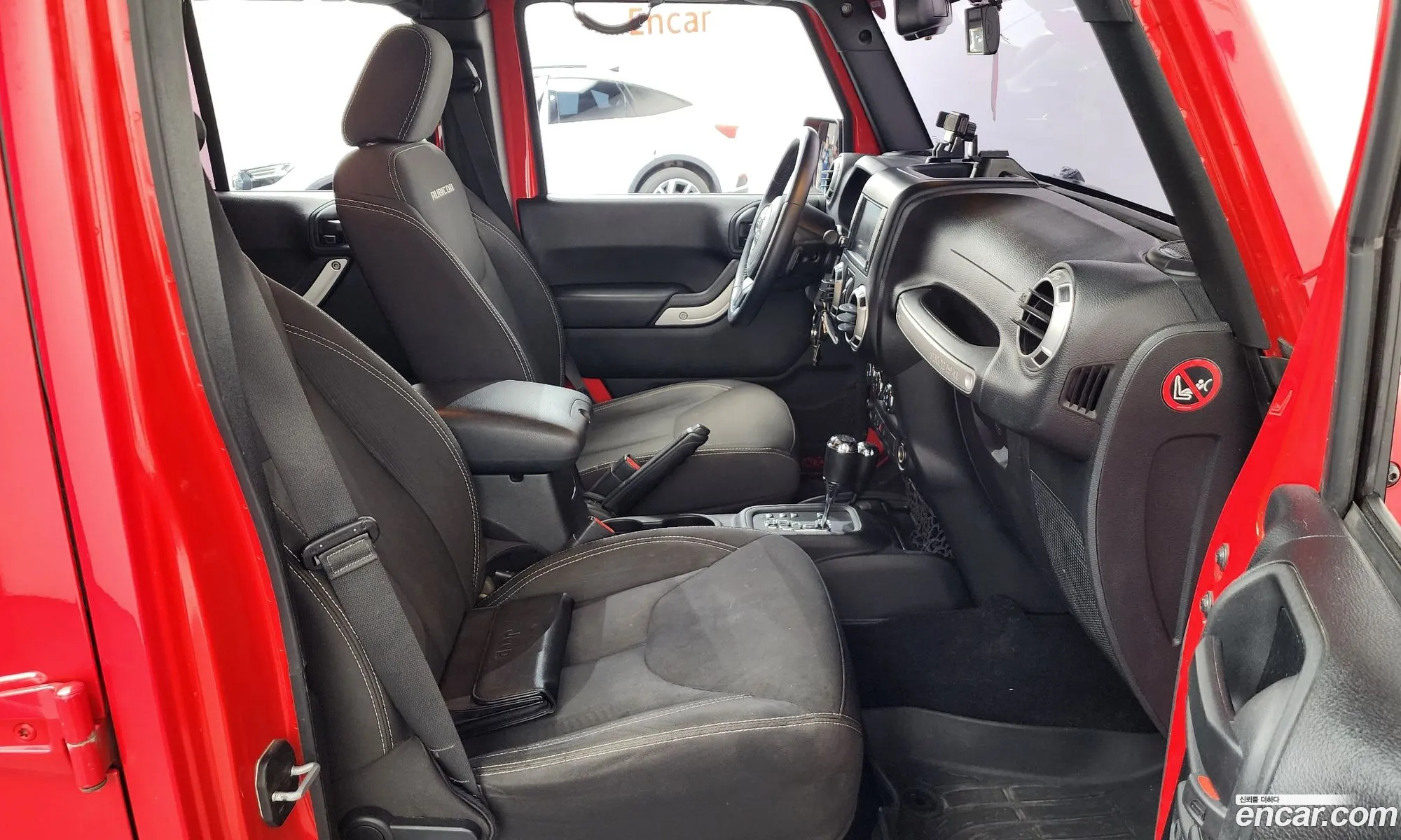 Jeep Wrangler 2017 1C4HJWFGXHL618802 — 18