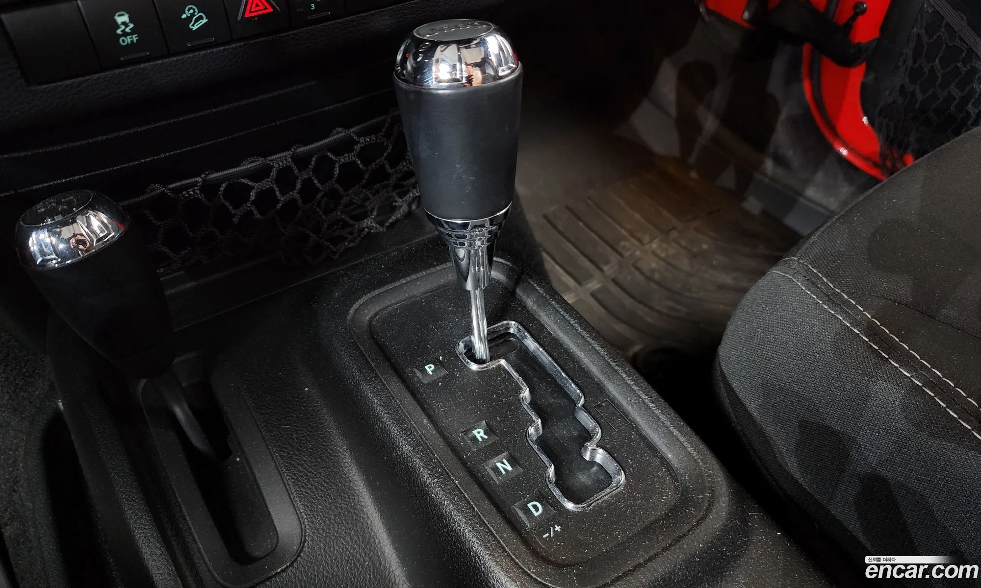 Jeep Wrangler 2017 1C4HJWFGXHL618802 — 7