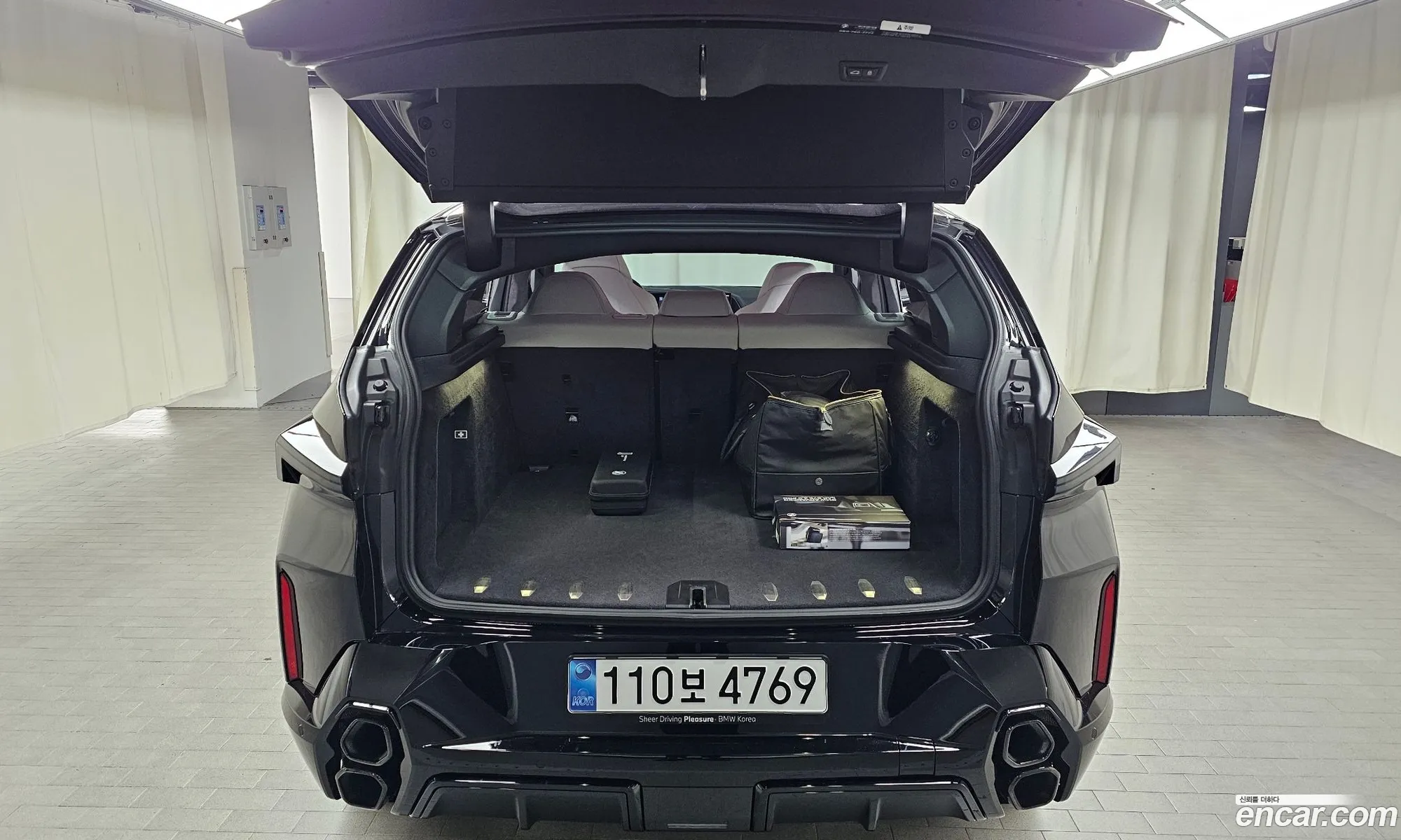 BMW XM 2025 — 10
