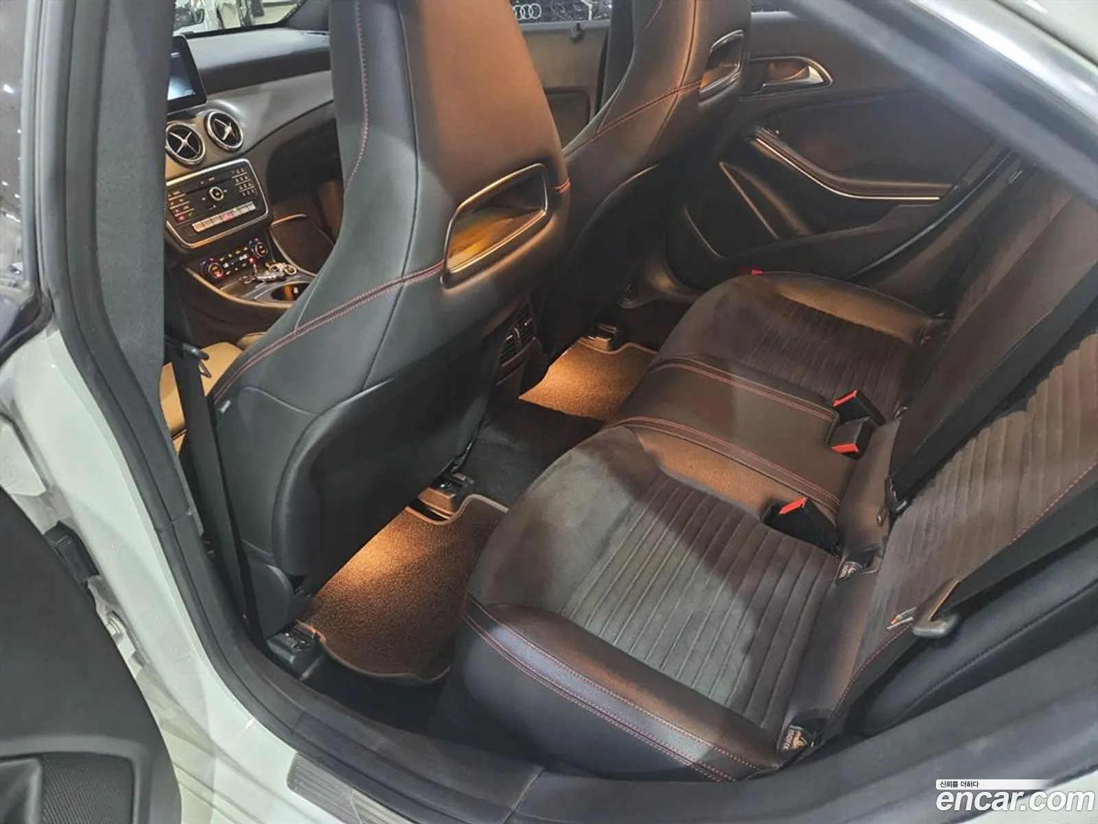 Mercedes-Benz CLA-Class C117 2018 — 15