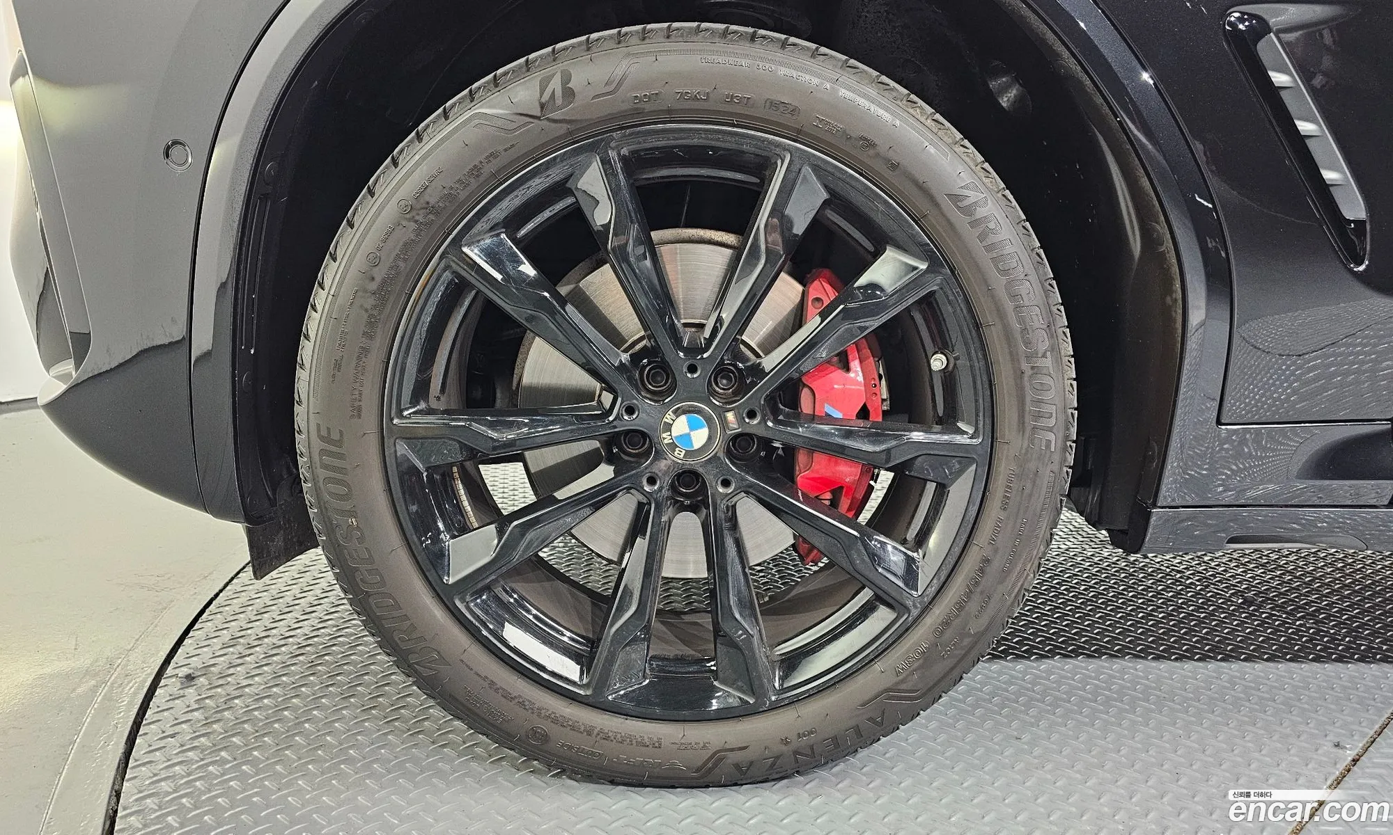 BMW X4 2025 WBA21DT00S9Y93095 — 24