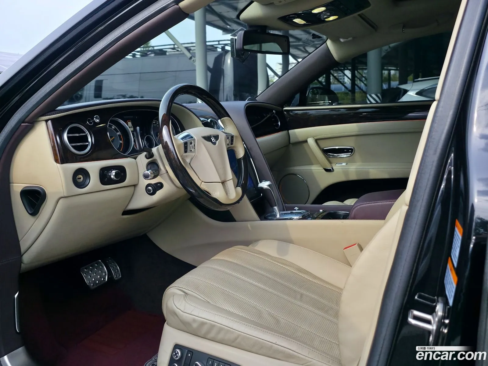 Bentley Flying Spur 2014 — 8