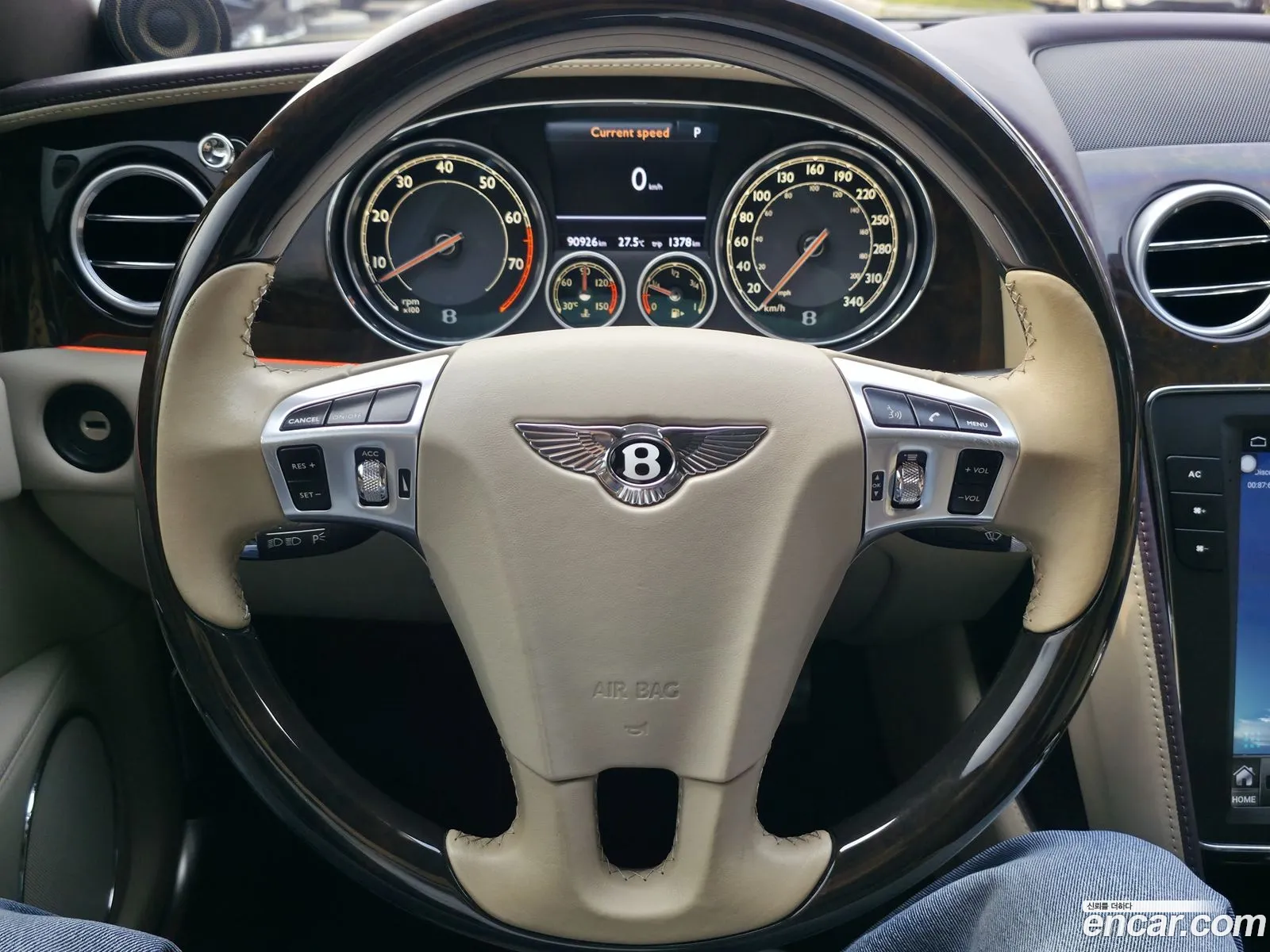 Bentley Flying Spur 2014 — 19