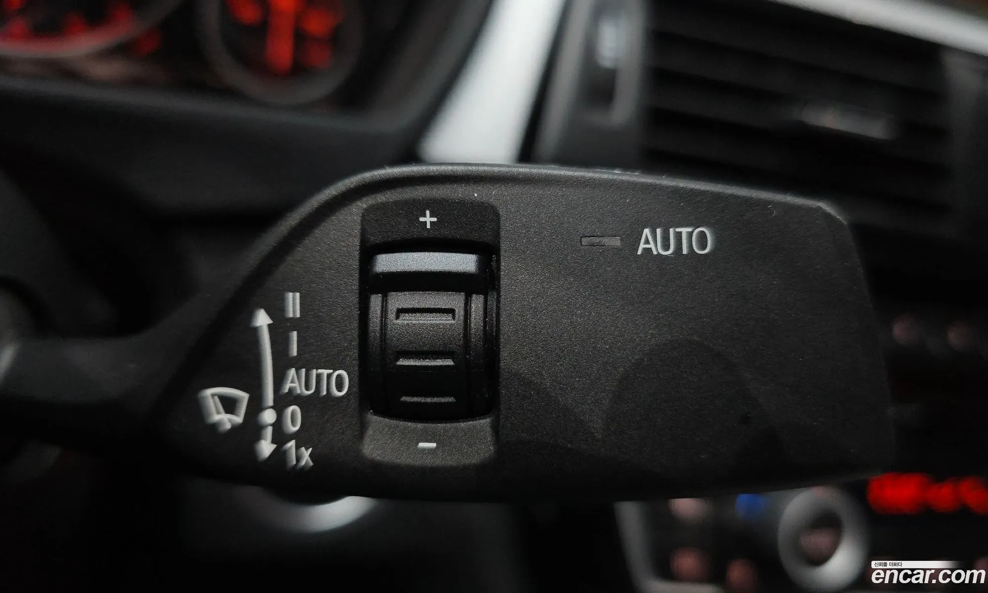 BMW 3 Series 2017 WBA8C510XJA074816 — 2