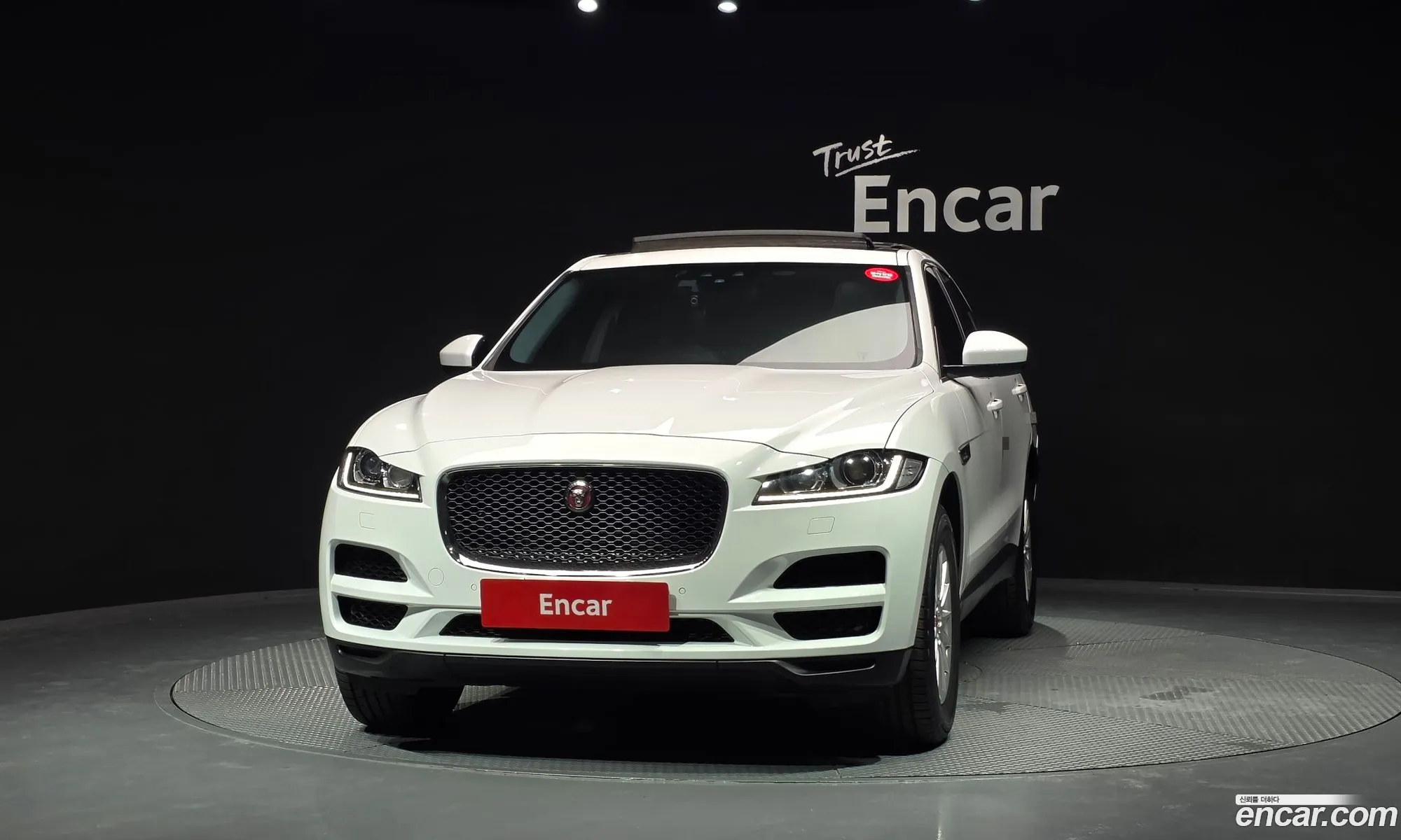 Jaguar F-Pace 2017 SADCA2BN1JA277836 — 2