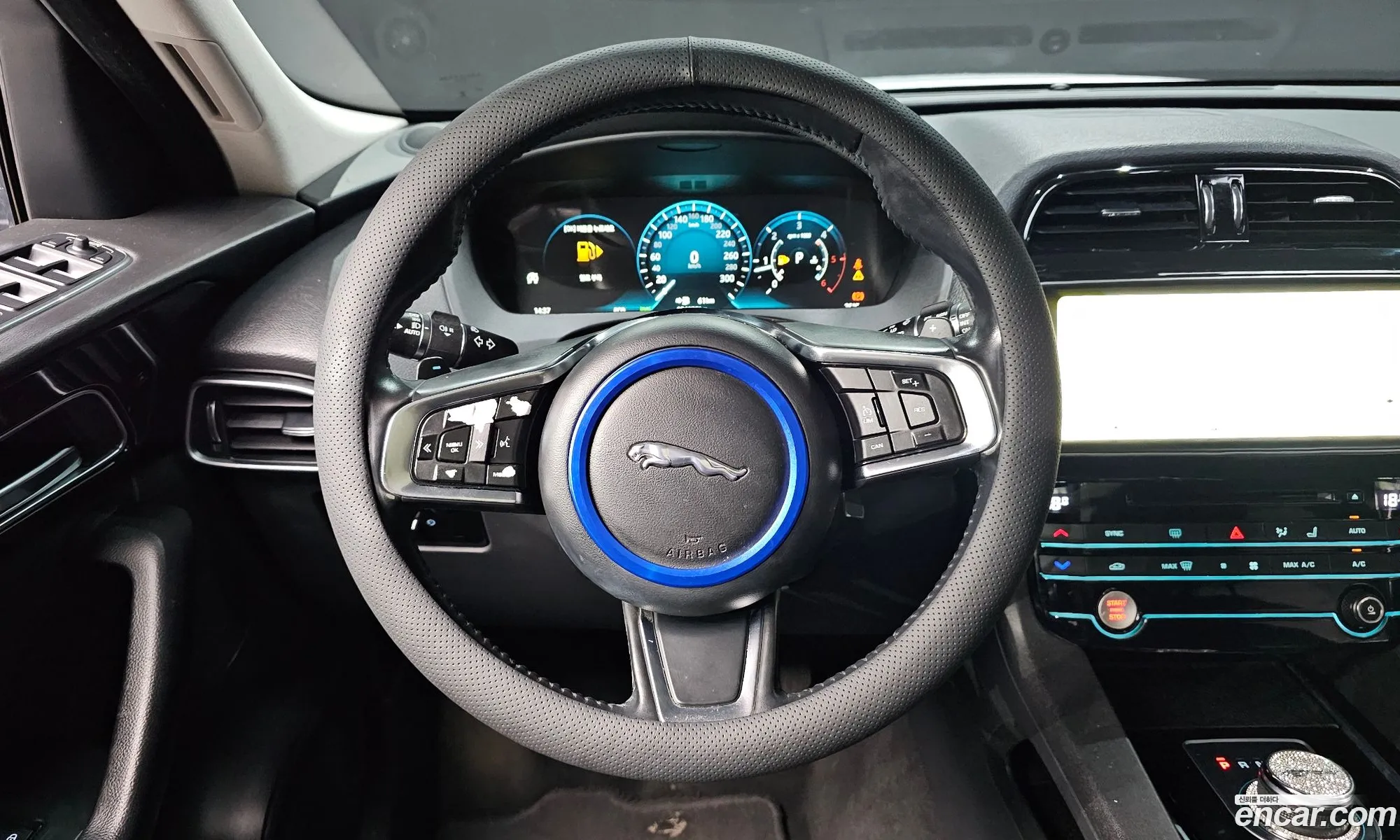Jaguar F-Pace 2017 SADCA2BN1JA277836 — 8