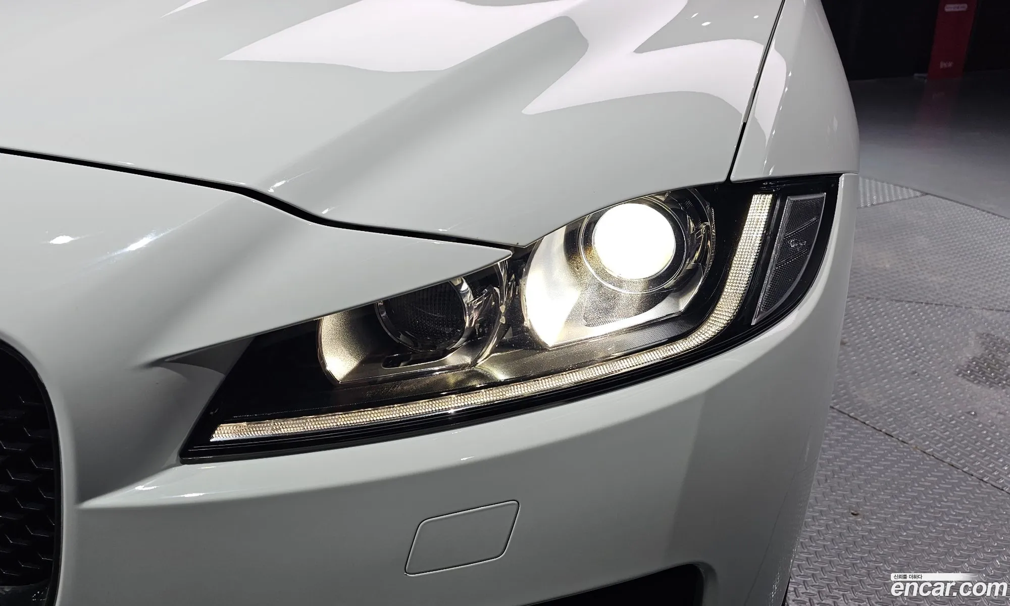 Jaguar F-Pace 2017 SADCA2BN1JA277836 — 35
