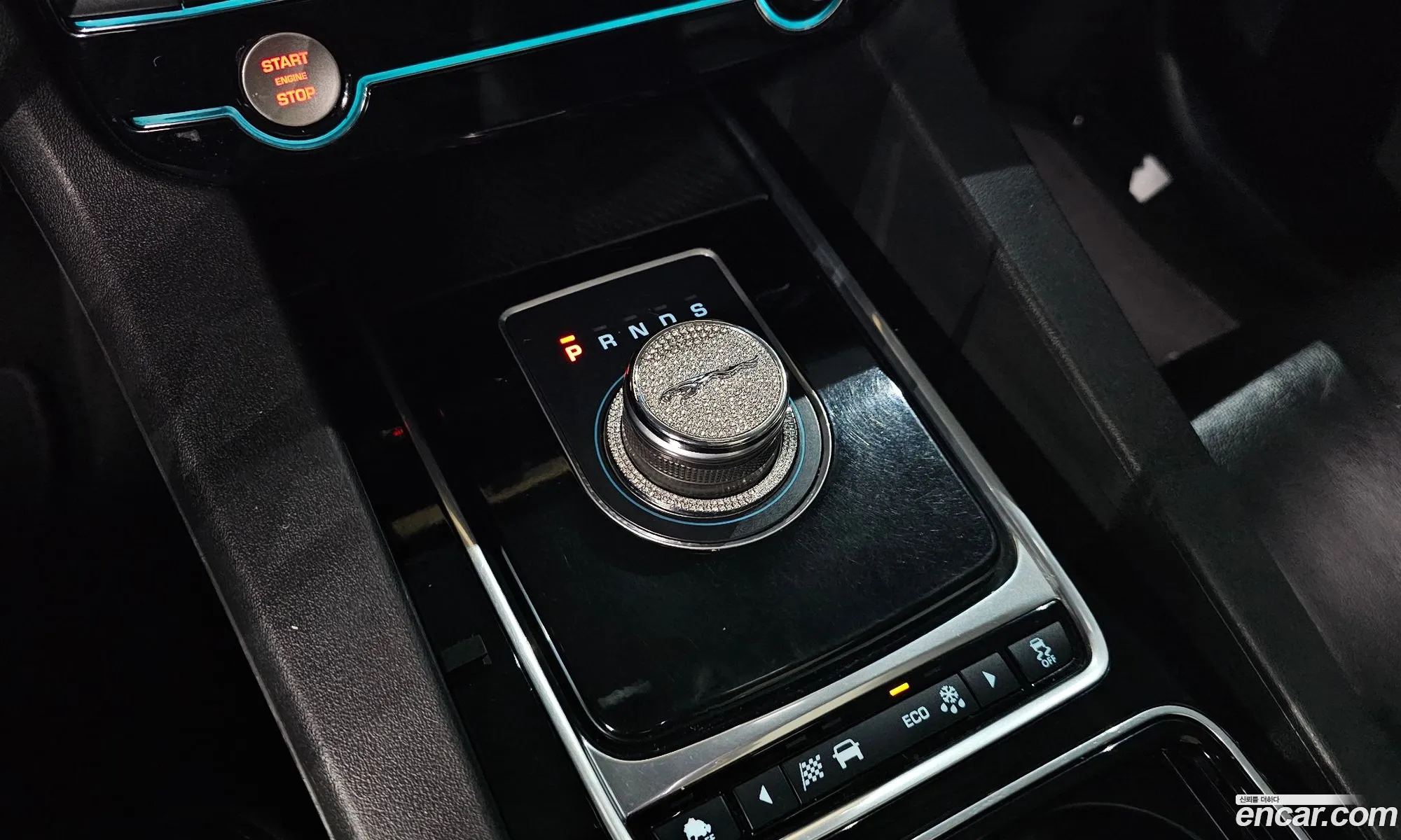 Jaguar F-Pace 2017 SADCA2BN1JA277836 — 31