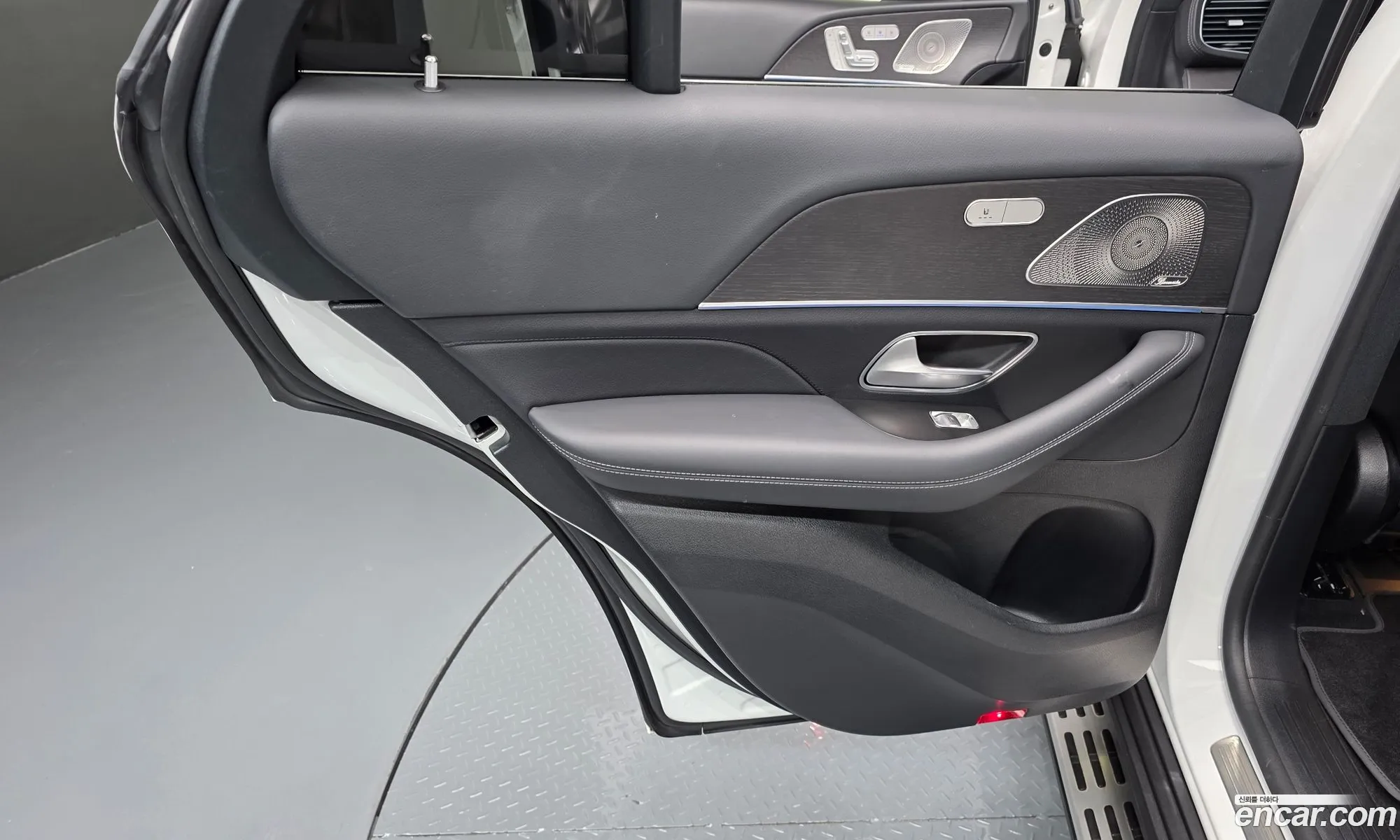 Mercedes-Benz GLE-Class W167 2023 — 32