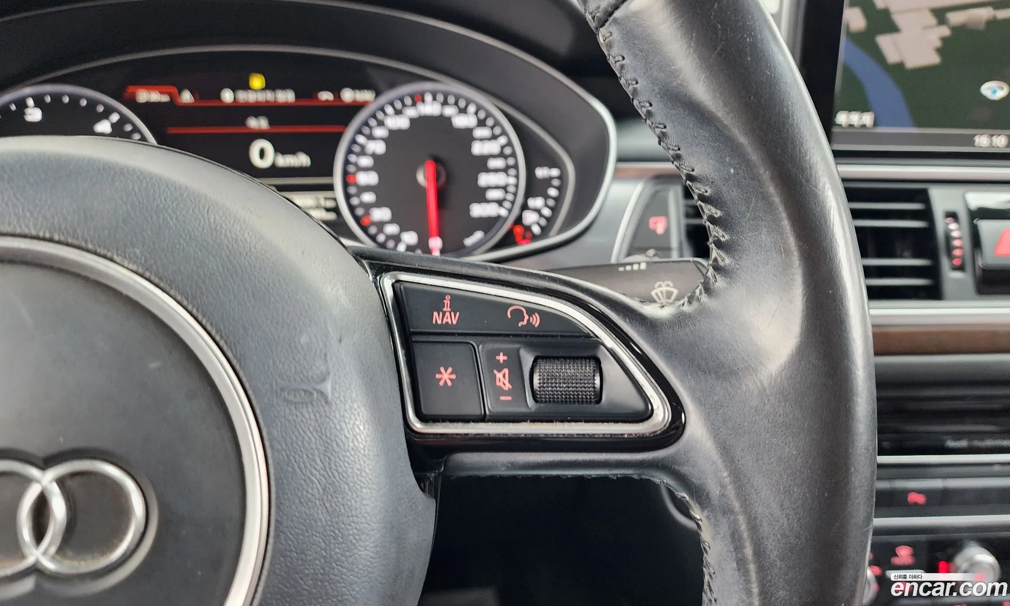Audi A6 2015 — 17