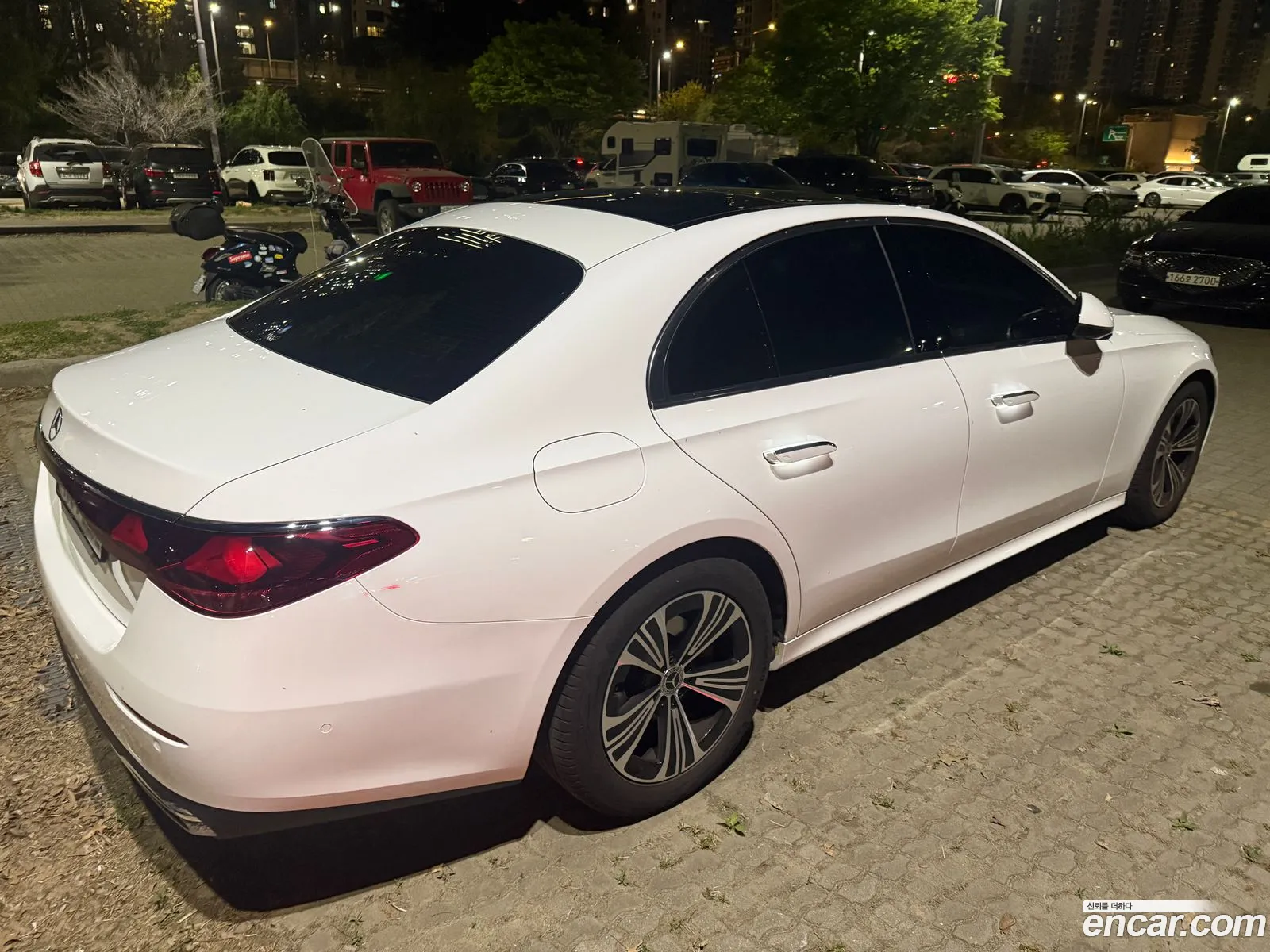 Mercedes-Benz E-Class W214 2025 — 8