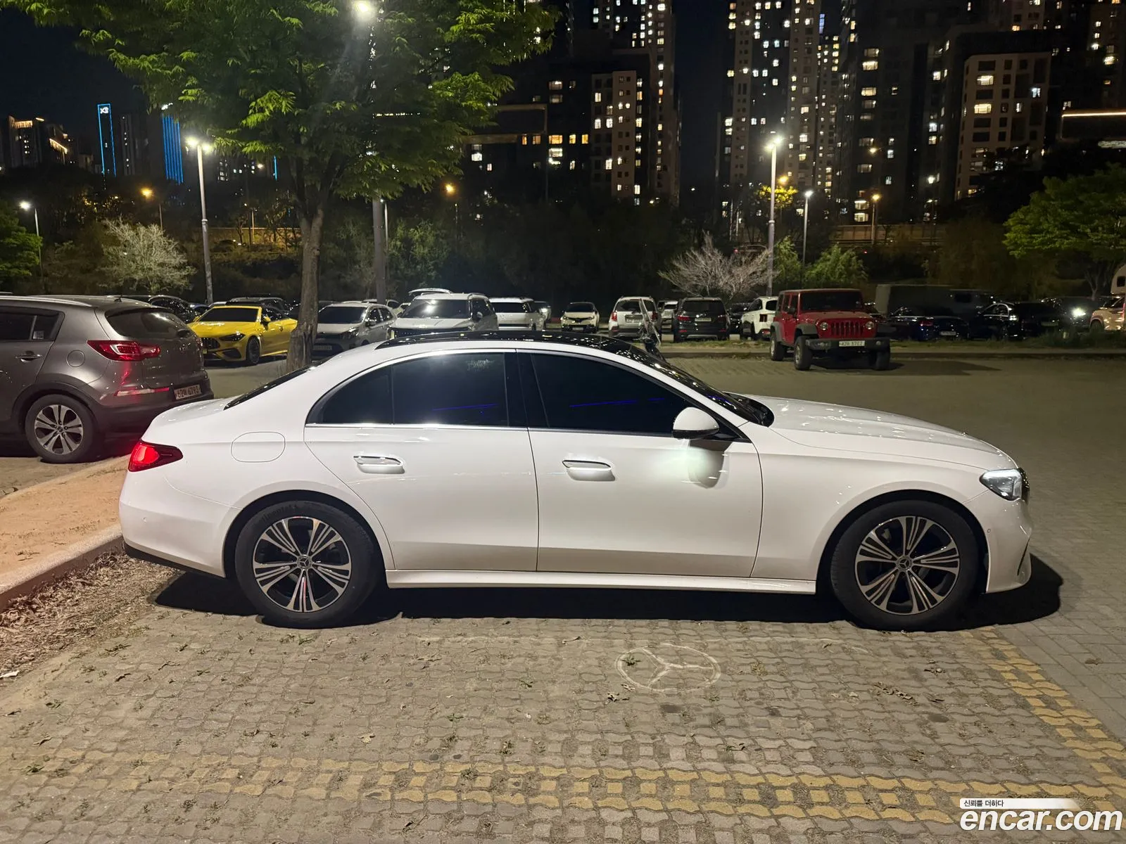 Mercedes-Benz E-Class W214 2025 — 6