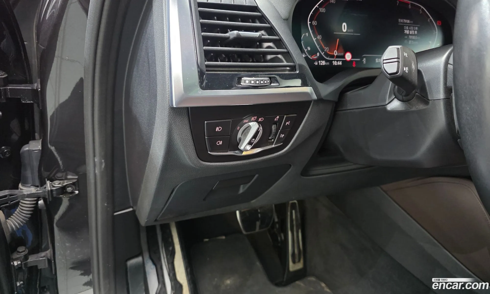 BMW X4 2021 WBA2V9101M9G24100 — 10