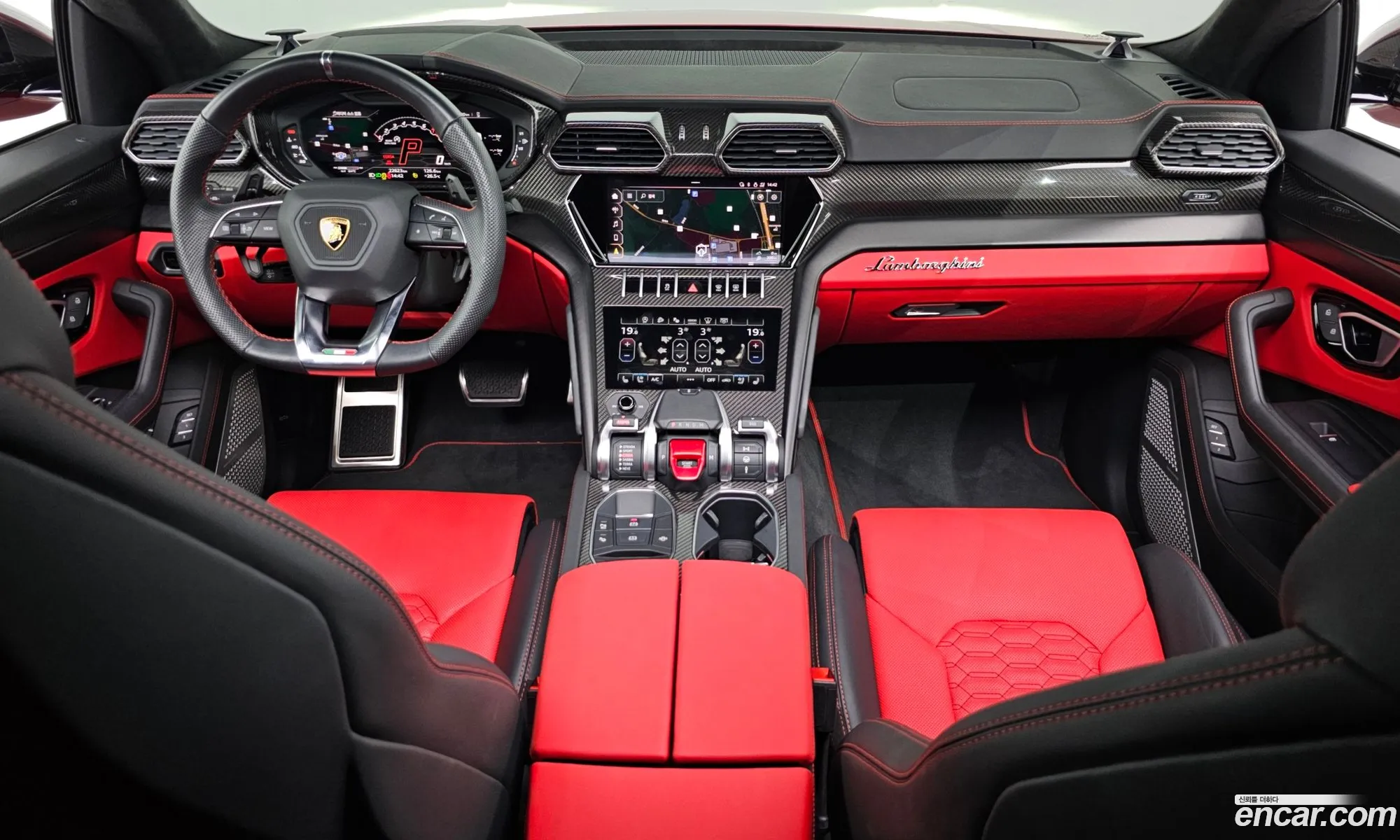 Lamborghini Urus 2022 — 17