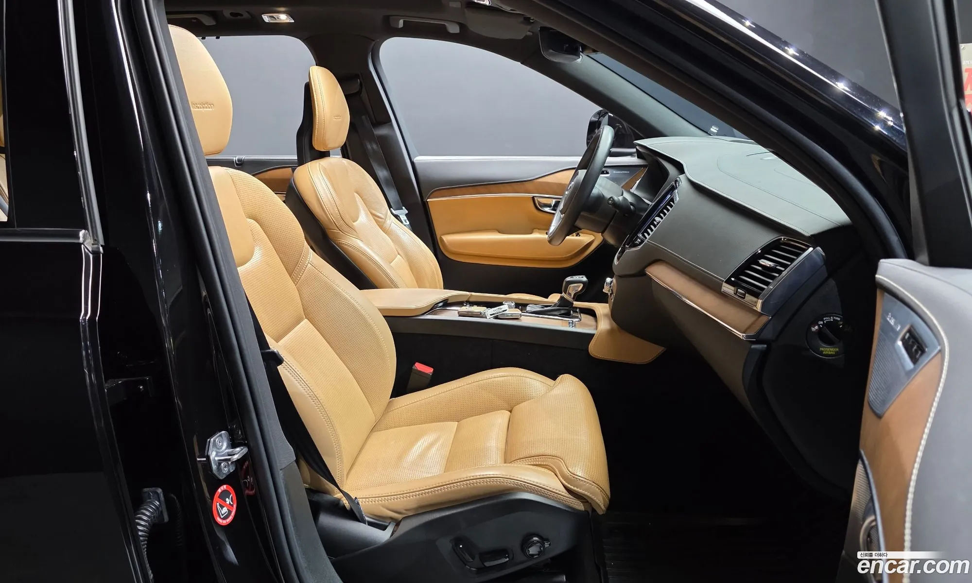 Volvo XC90 2020 YV1LFA22CL1602614 — 18
