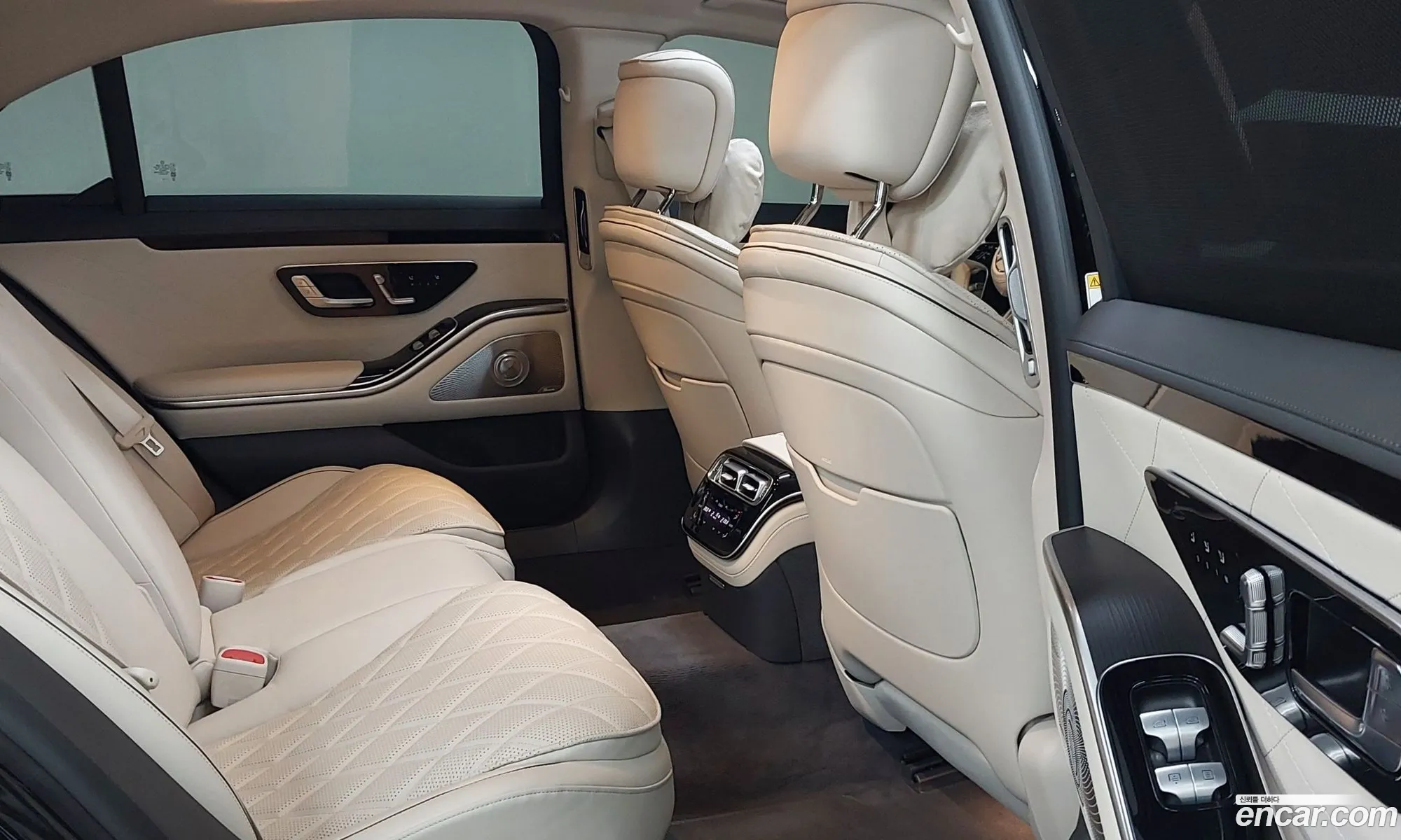 Mercedes-Benz S-Class W223 2025 — 11
