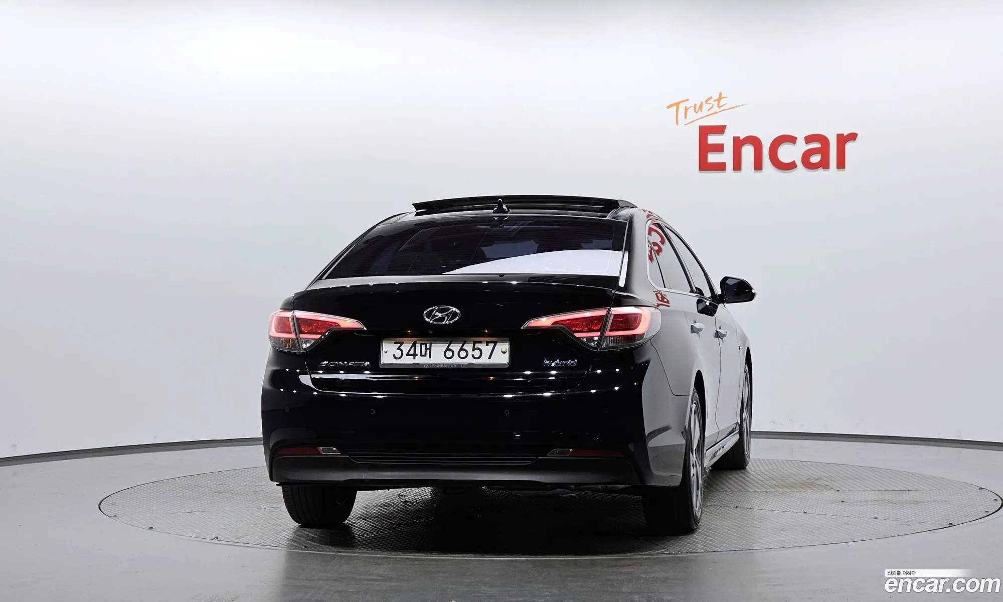 Hyundai LF Sonata Hybrid 2017 — 2