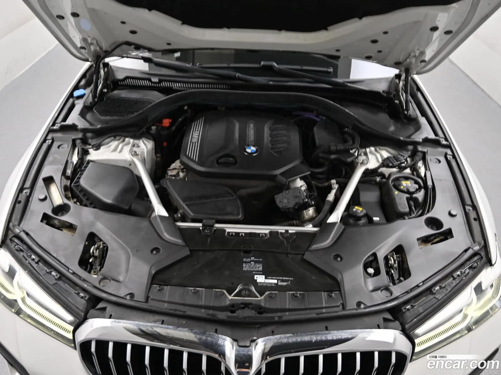 BMW 5 Series 2020 — 11