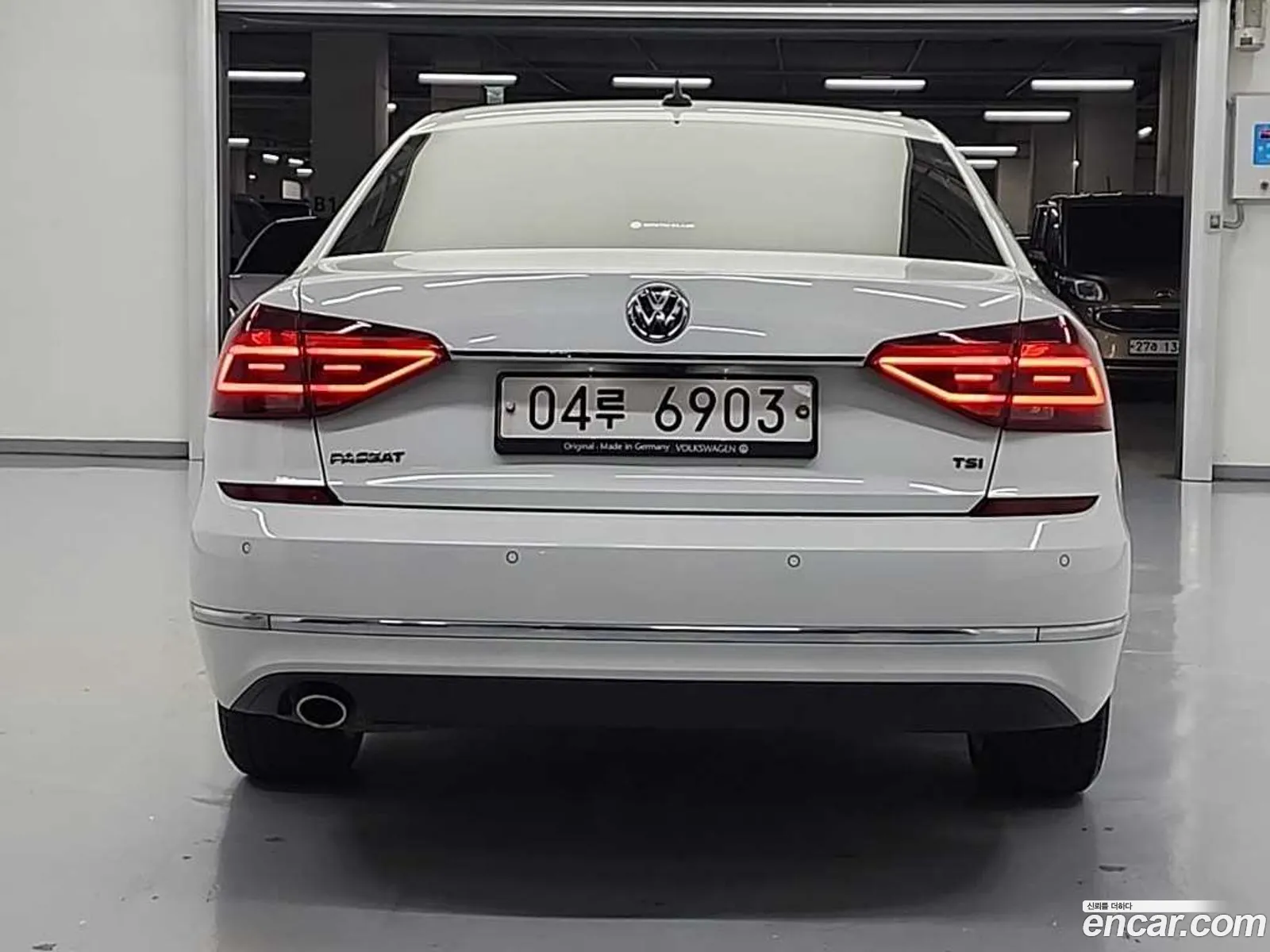 Volkswagen Passat 2018 — 13
