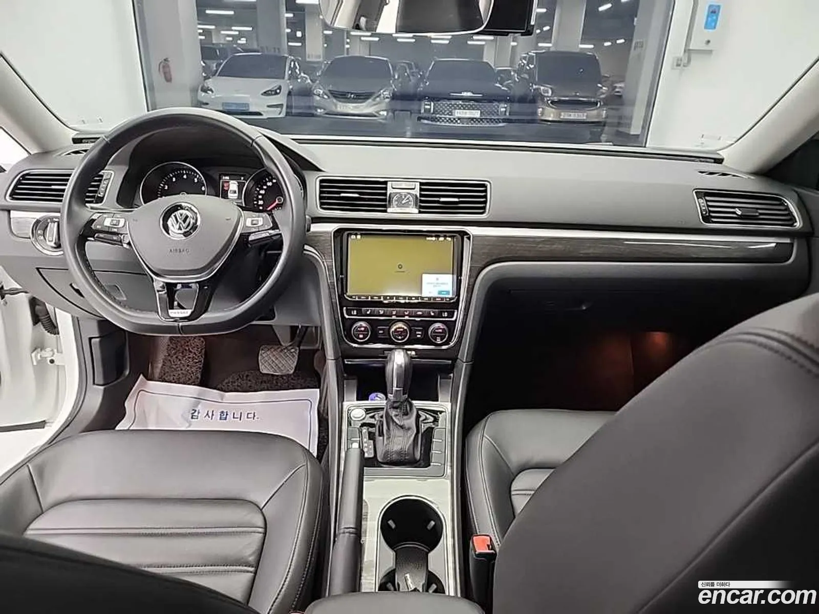 Volkswagen Passat 2018 — 12