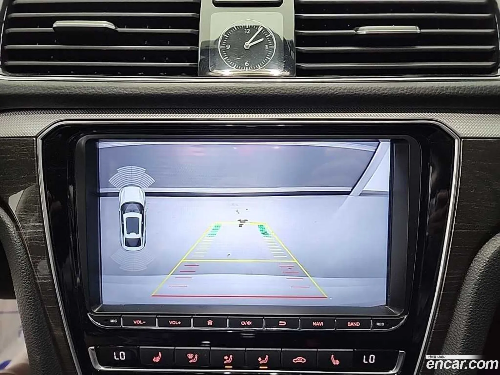 Volkswagen Passat 2018 — 17