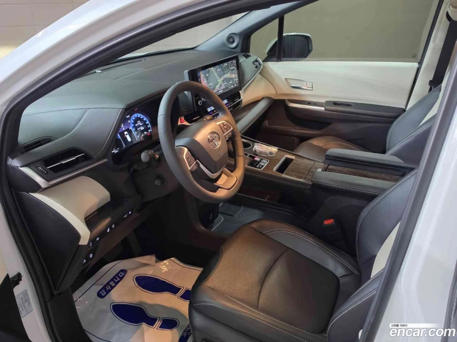 Toyota Sienna 2025 — 19