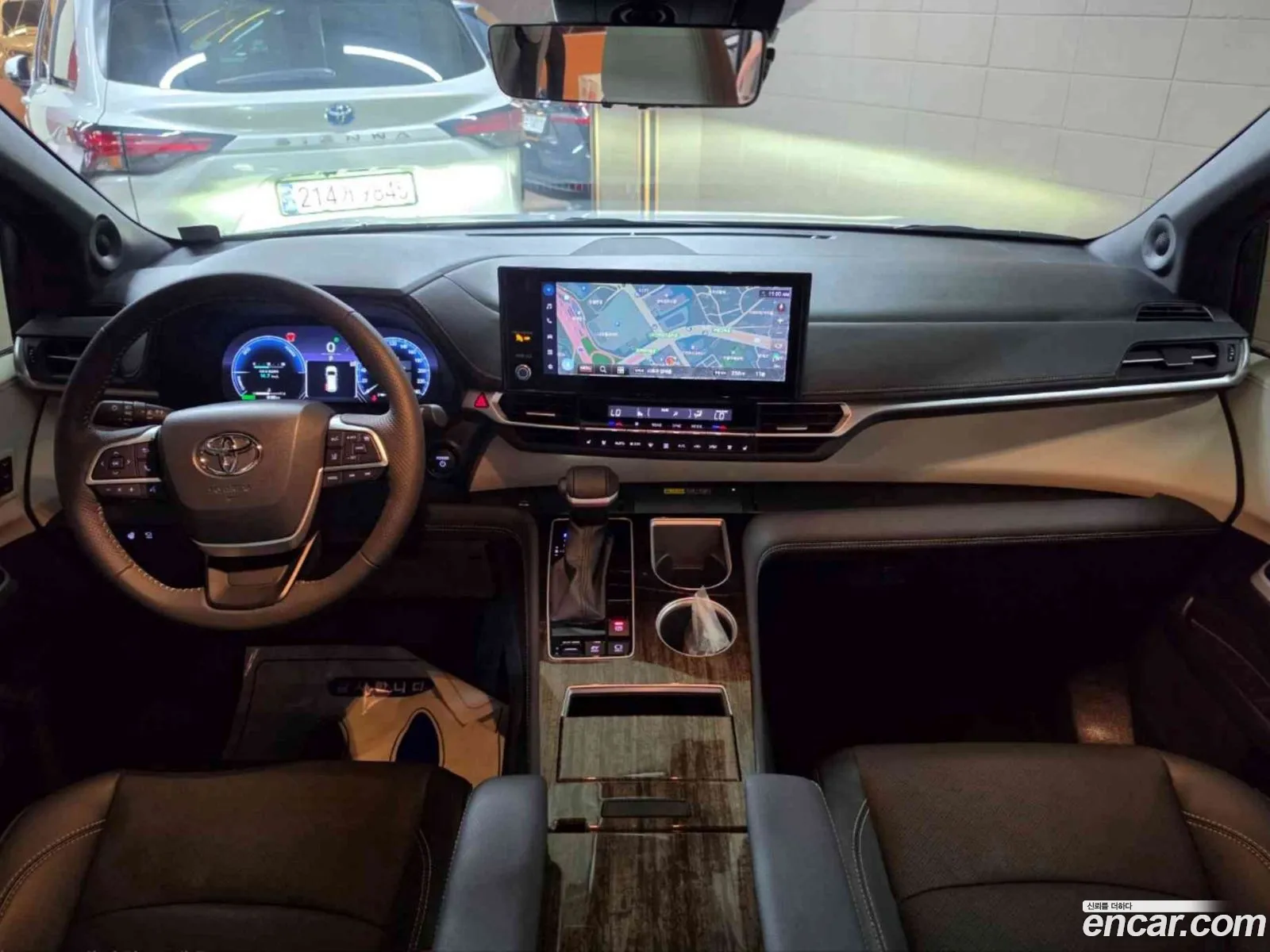 Toyota Sienna 2025 — 8