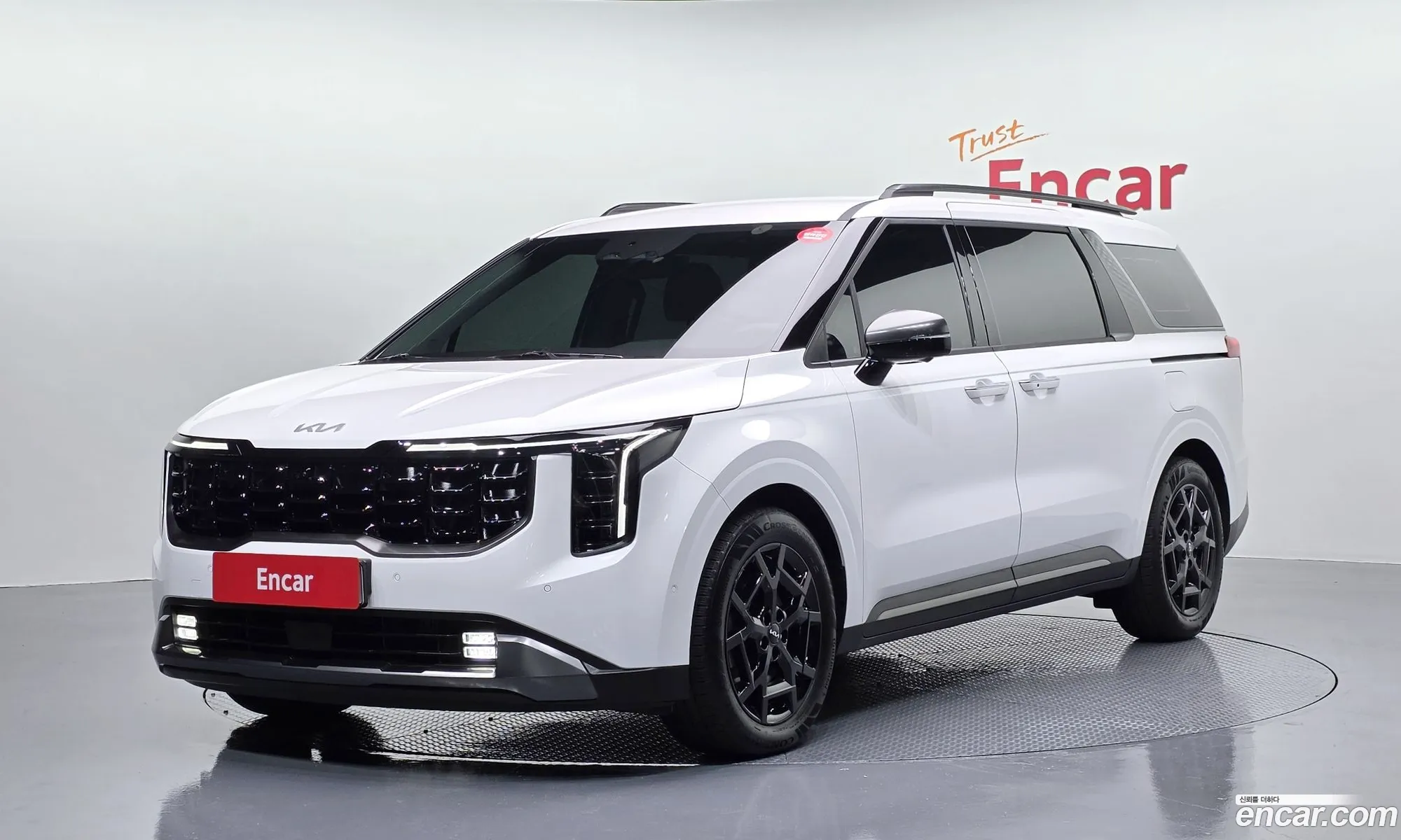 Kia Carnival 2025 — 4