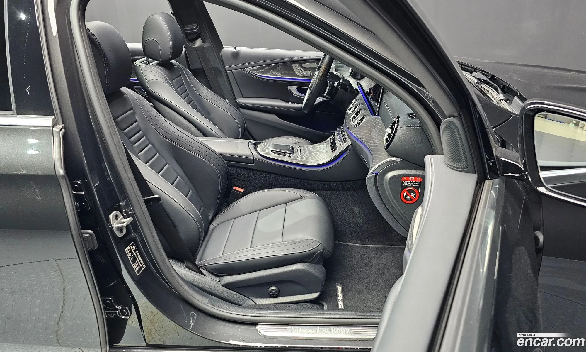 Mercedes-Benz E-Class W213 2021 — 18