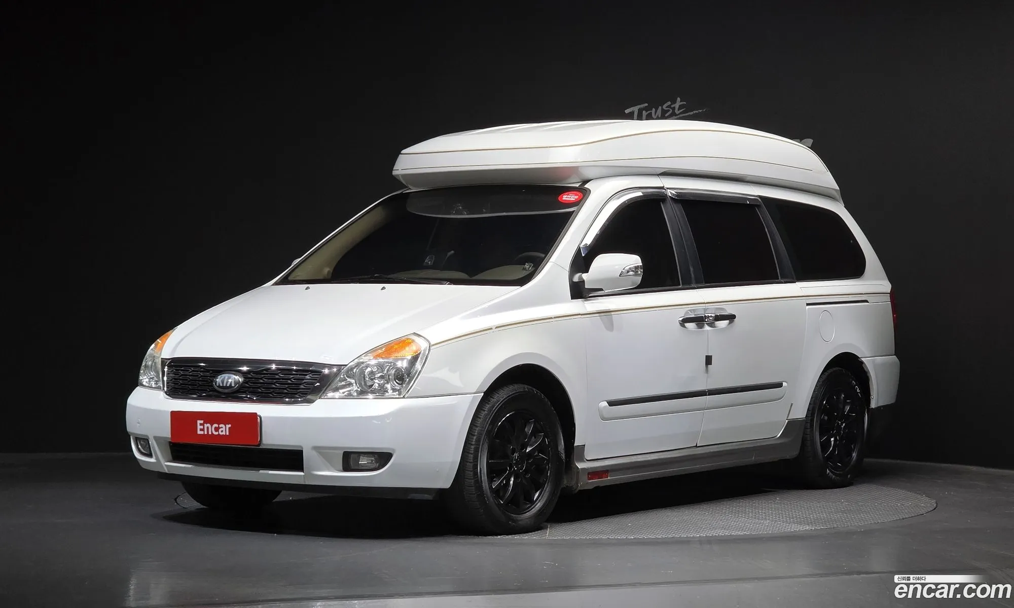 Kia Carnival R 2013 — 4