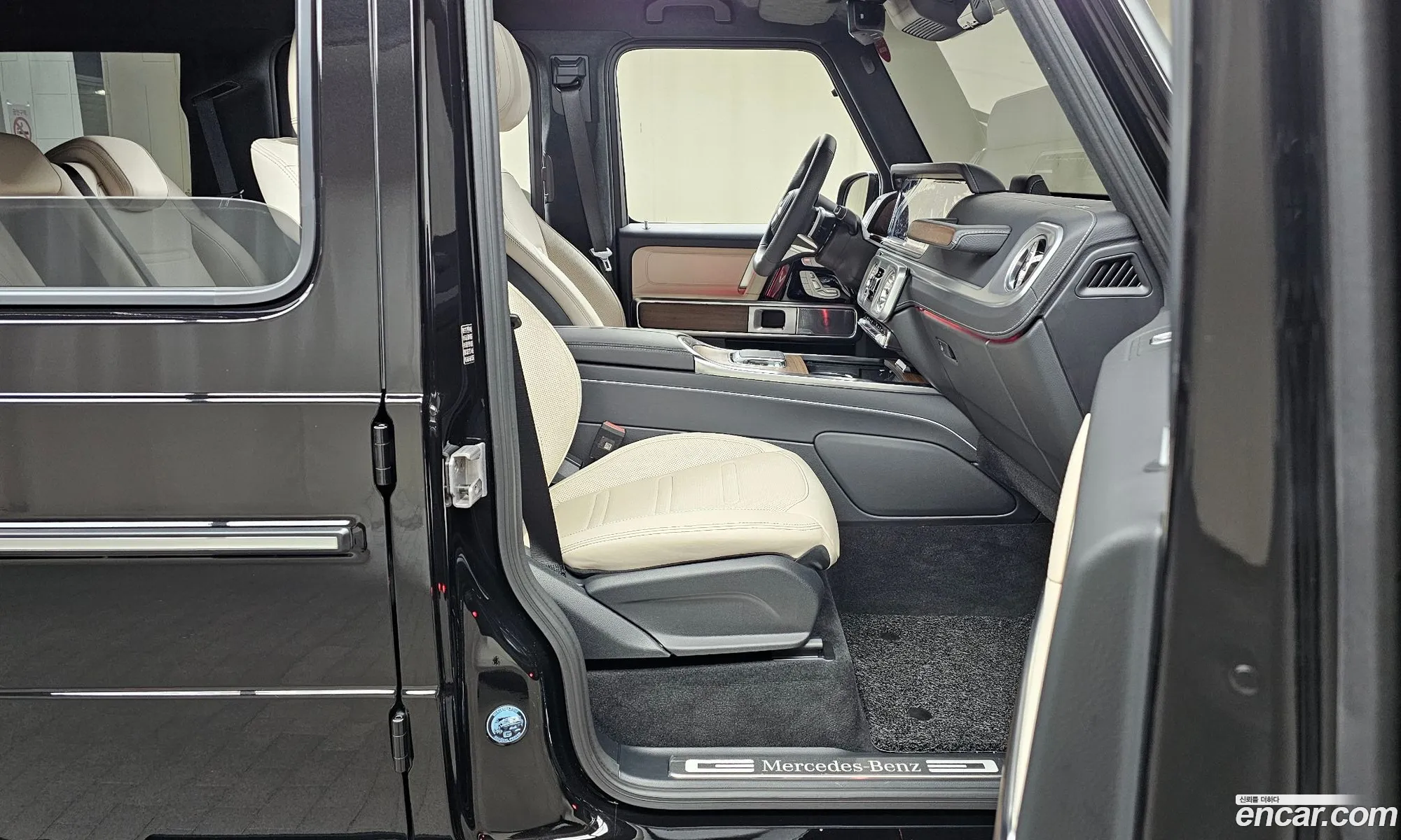 Mercedes-Benz G-Class W465 2025 — 16
