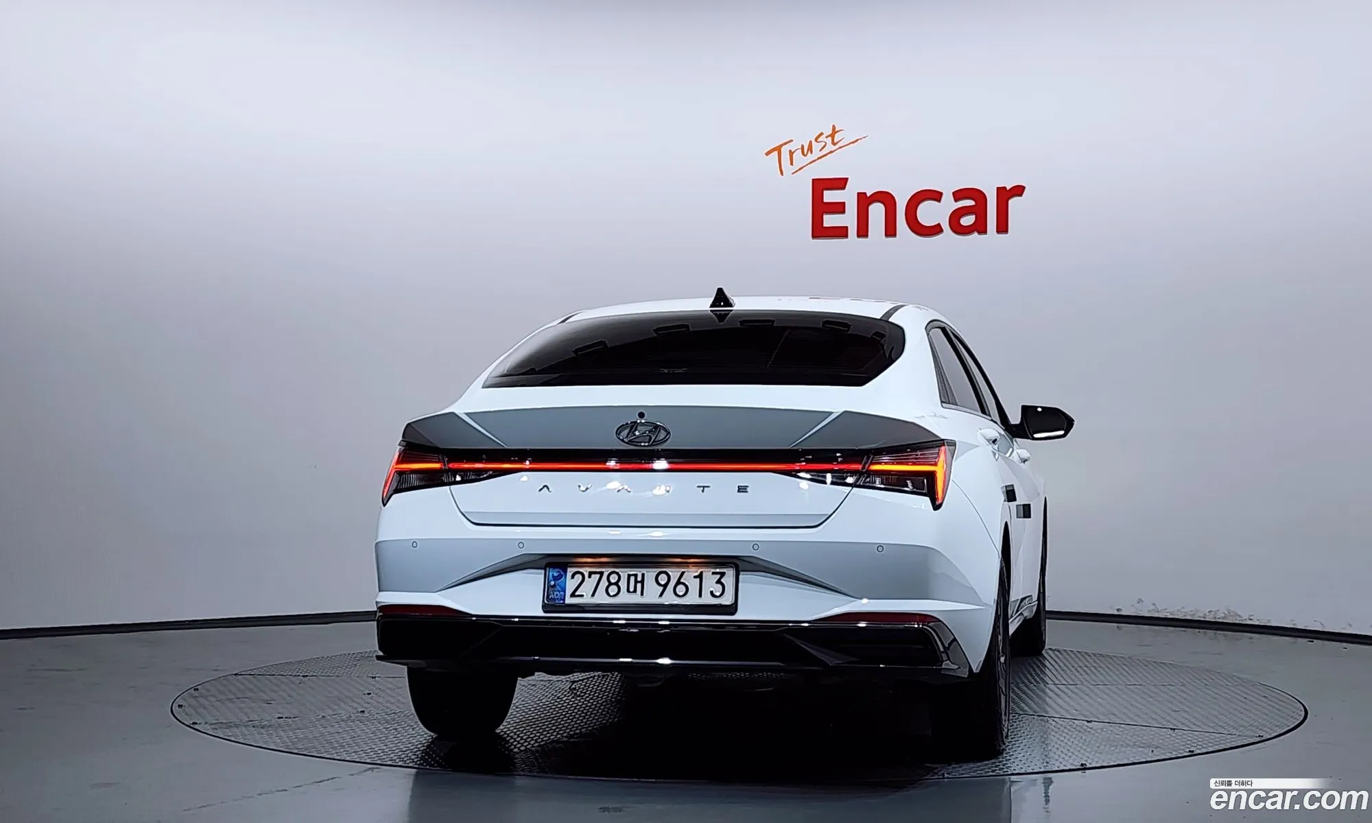 Hyundai Elantra 2020 — 26