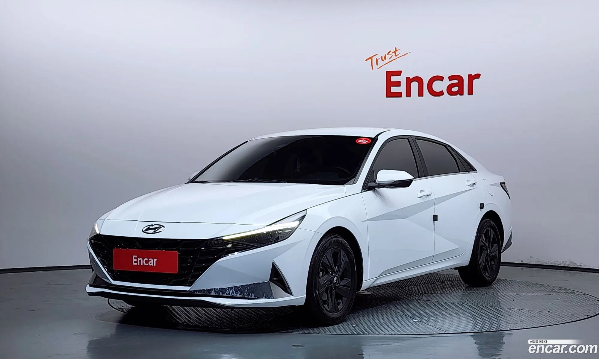 Hyundai Elantra 2020 — 8