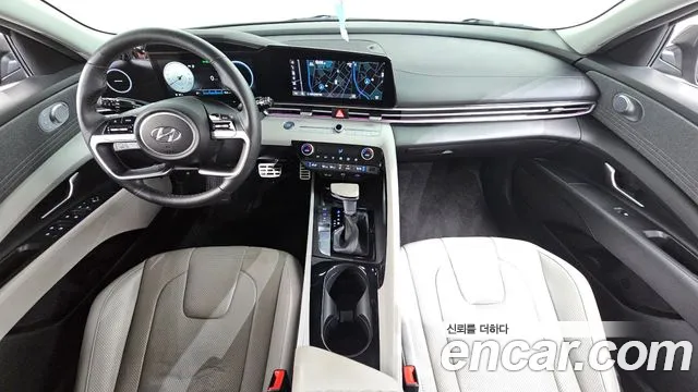Hyundai Elantra 2021 — 4